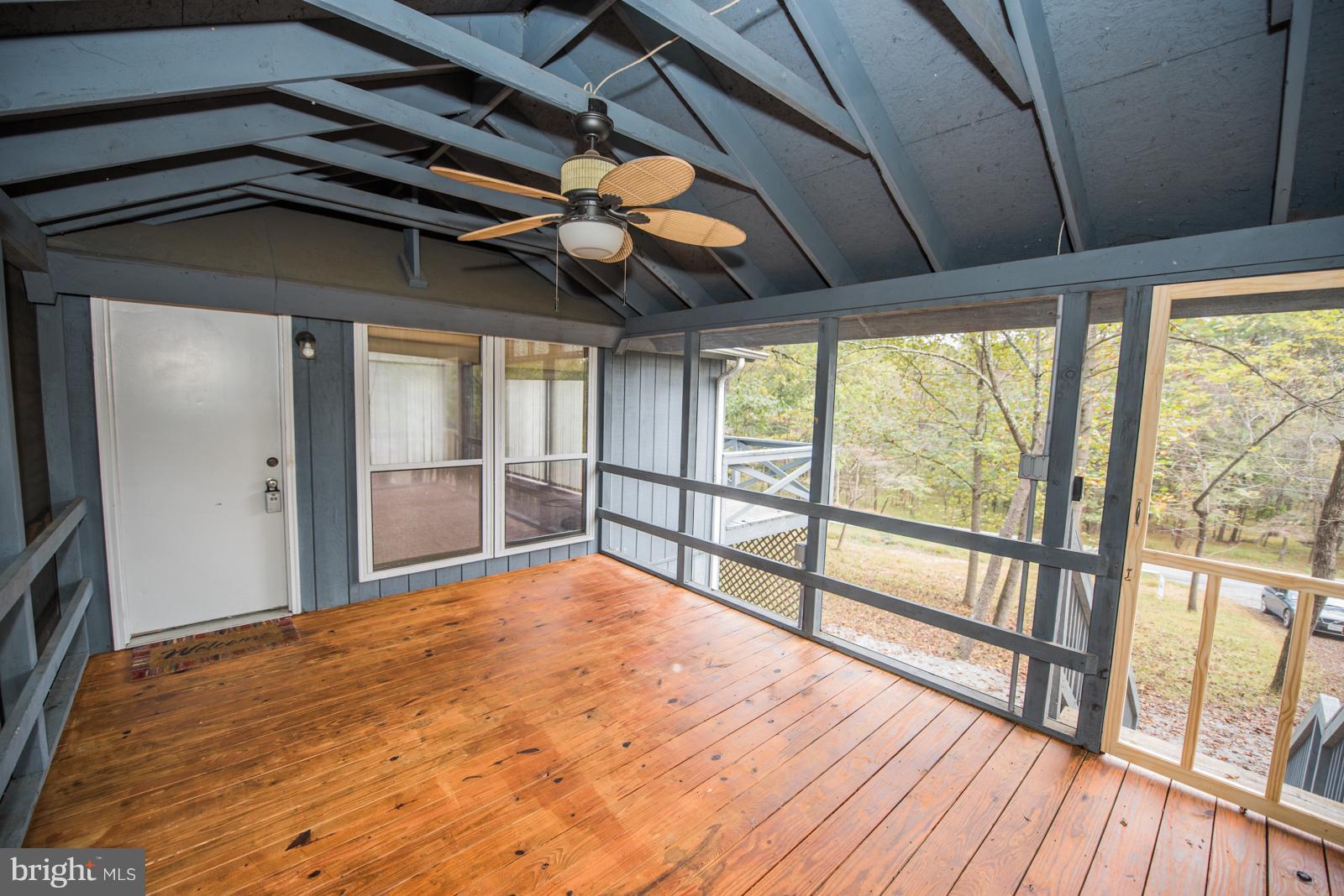 THE WOODS - Residential