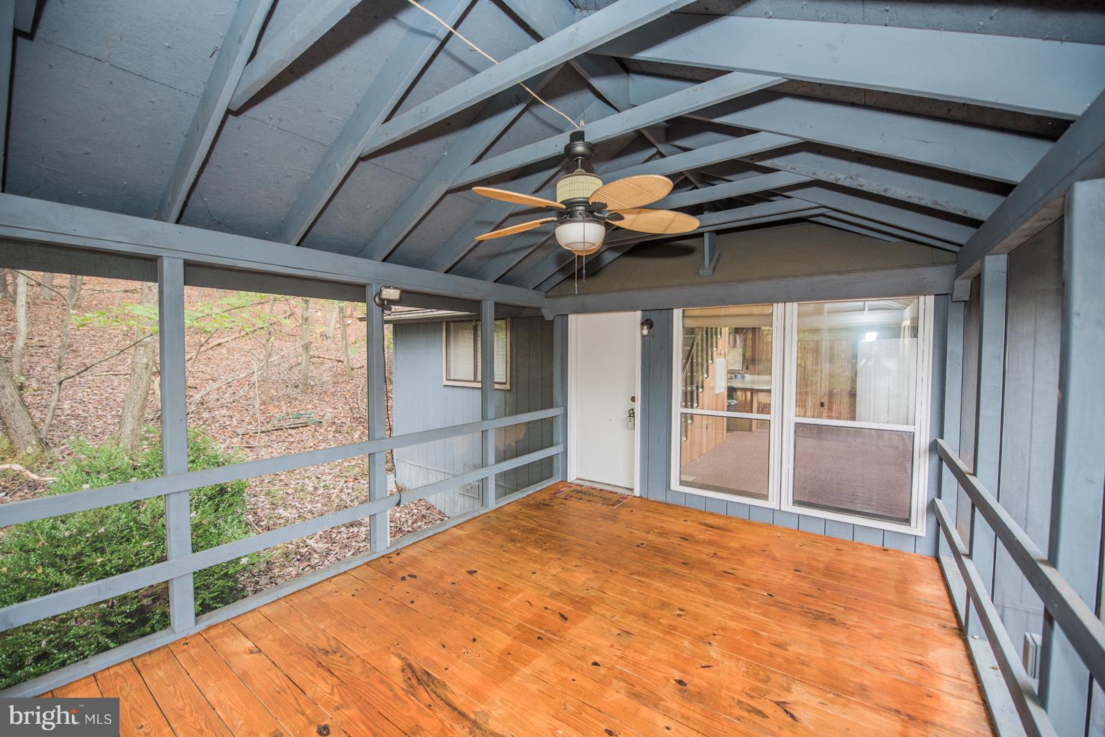 THE WOODS - Residential