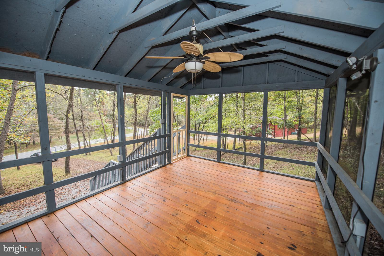 THE WOODS - Residential