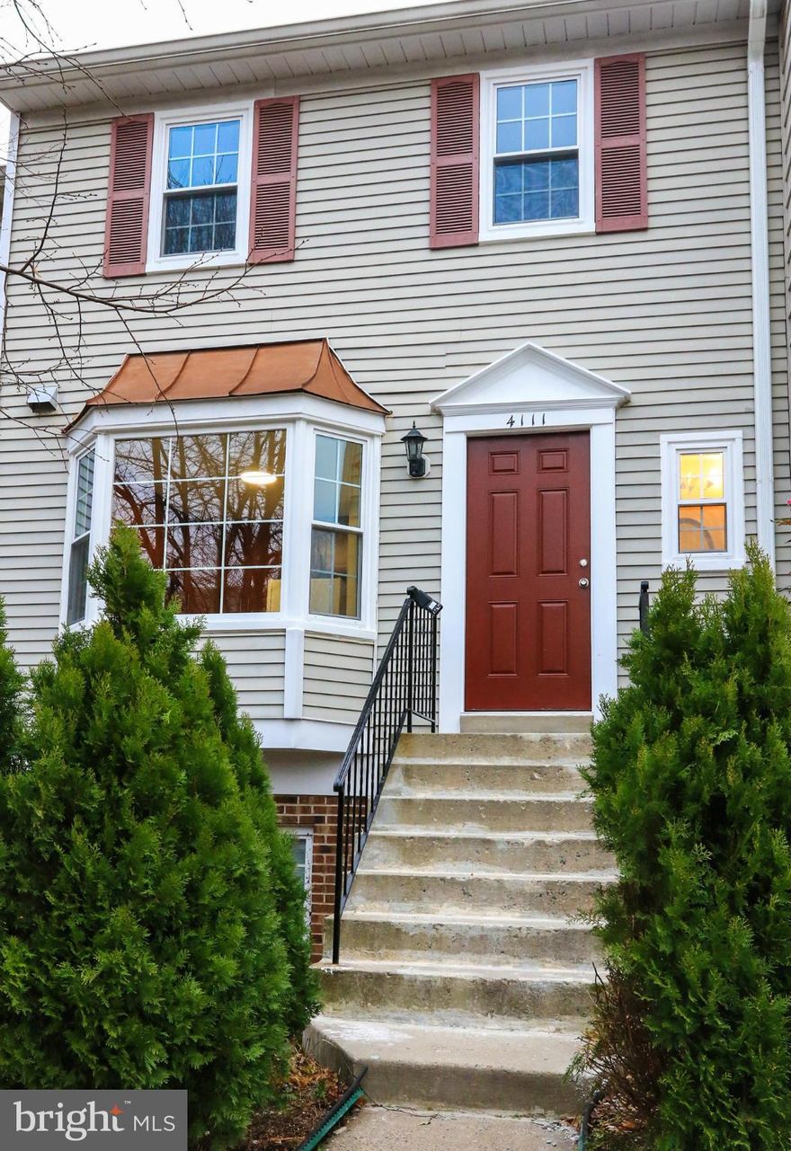 Great location. Beautifully renovated home including new UV protection windows, new kitchen cabinets, granite counter top, fixtures, ceramic floor, new carpet, fresh paint, new bthrm fixtures, floor/wall, new front door and more. Eat-in kitchen w/ bay window. Separate dining area. LR has fp & walk out to deck. Fenced yard backs to tots lot. Close to shopping/commuter routes. Pool/tennis.