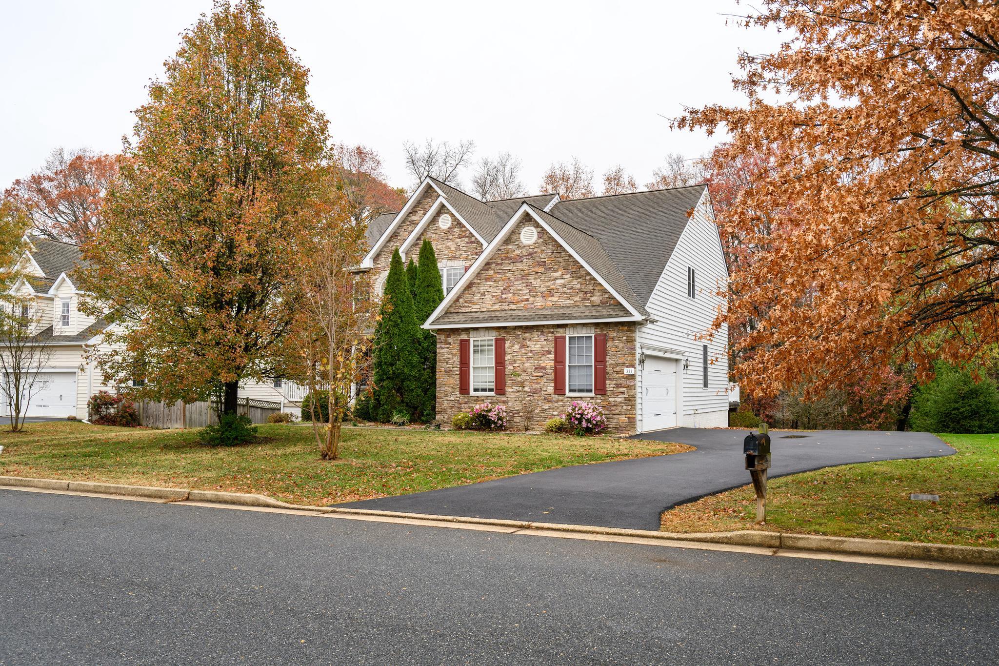 COVENTRY FARMS - Residential