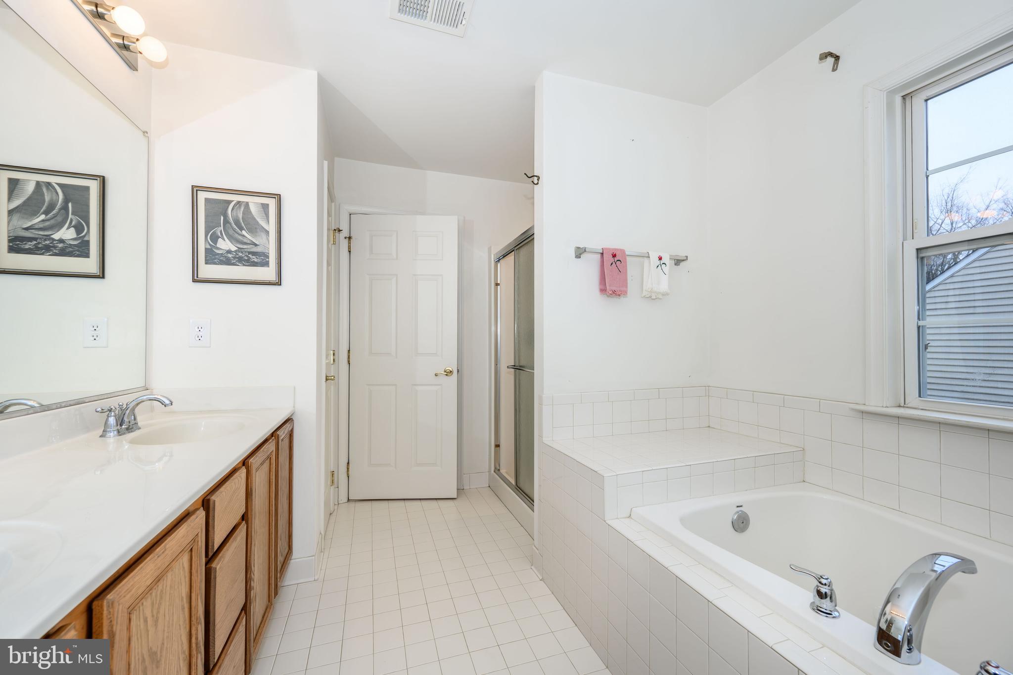 COVENTRY FARMS - Residential