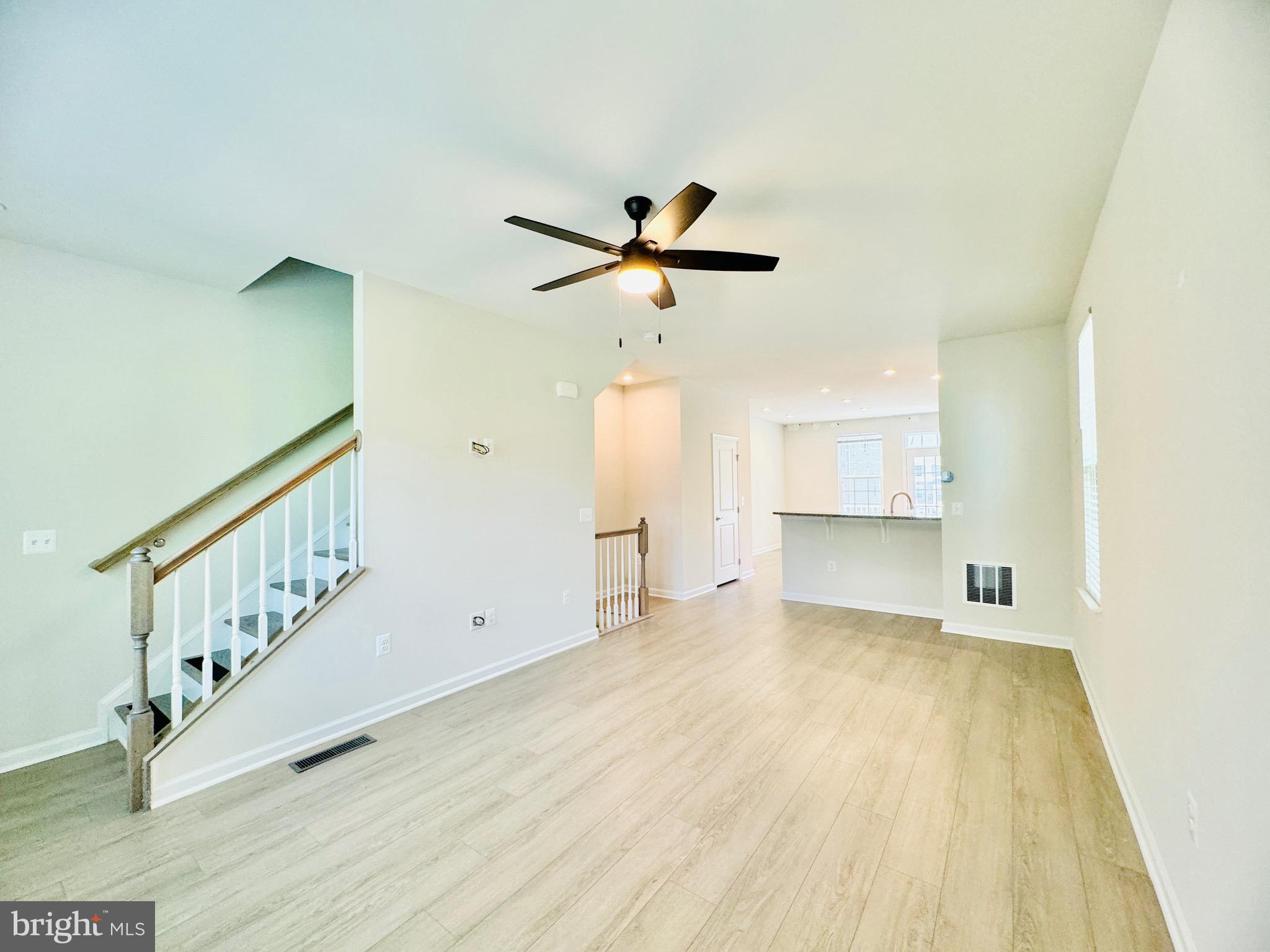 EAGLE ROW - Residential Lease