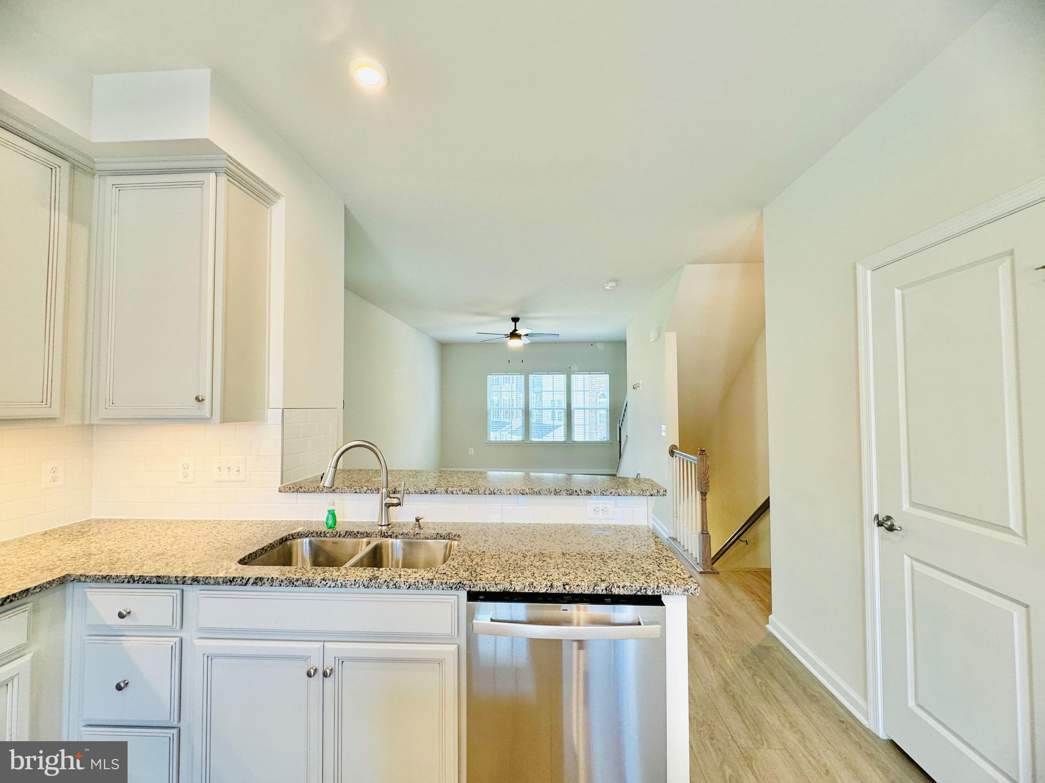 EAGLE ROW - Residential Lease