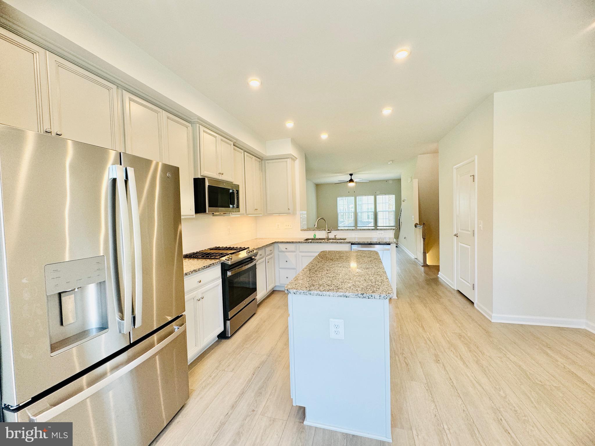 EAGLE ROW - Residential Lease