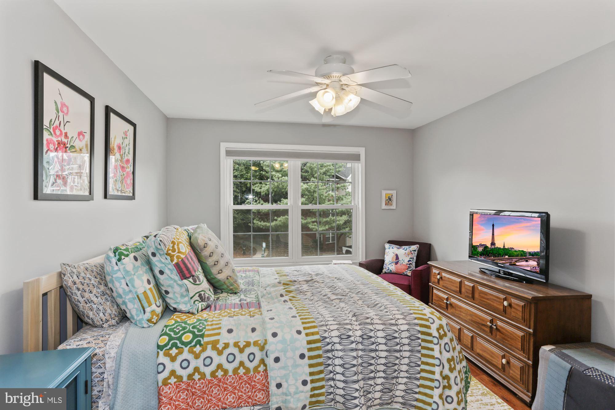 POINTE AT PARK CENTER - Residential