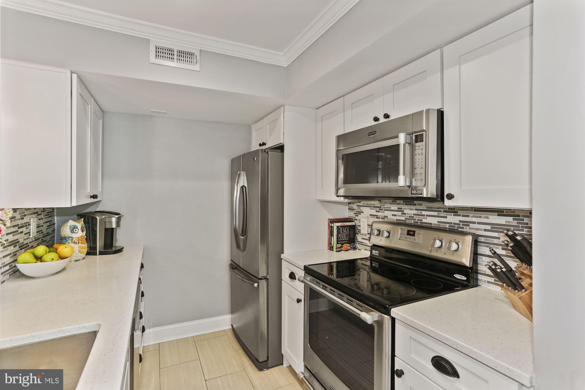 POINTE AT PARK CENTER - Residential