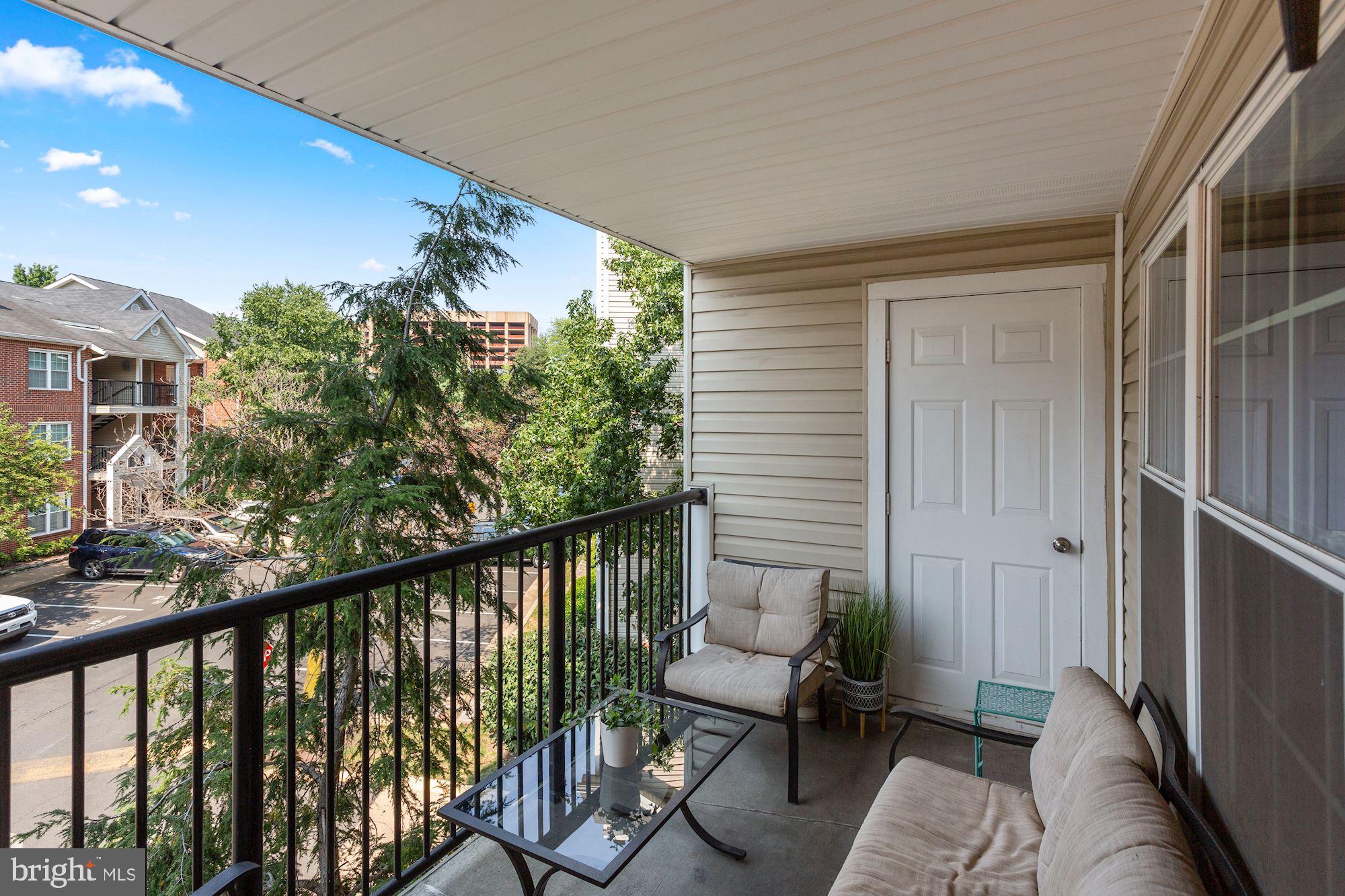 POINTE AT PARK CENTER - Residential