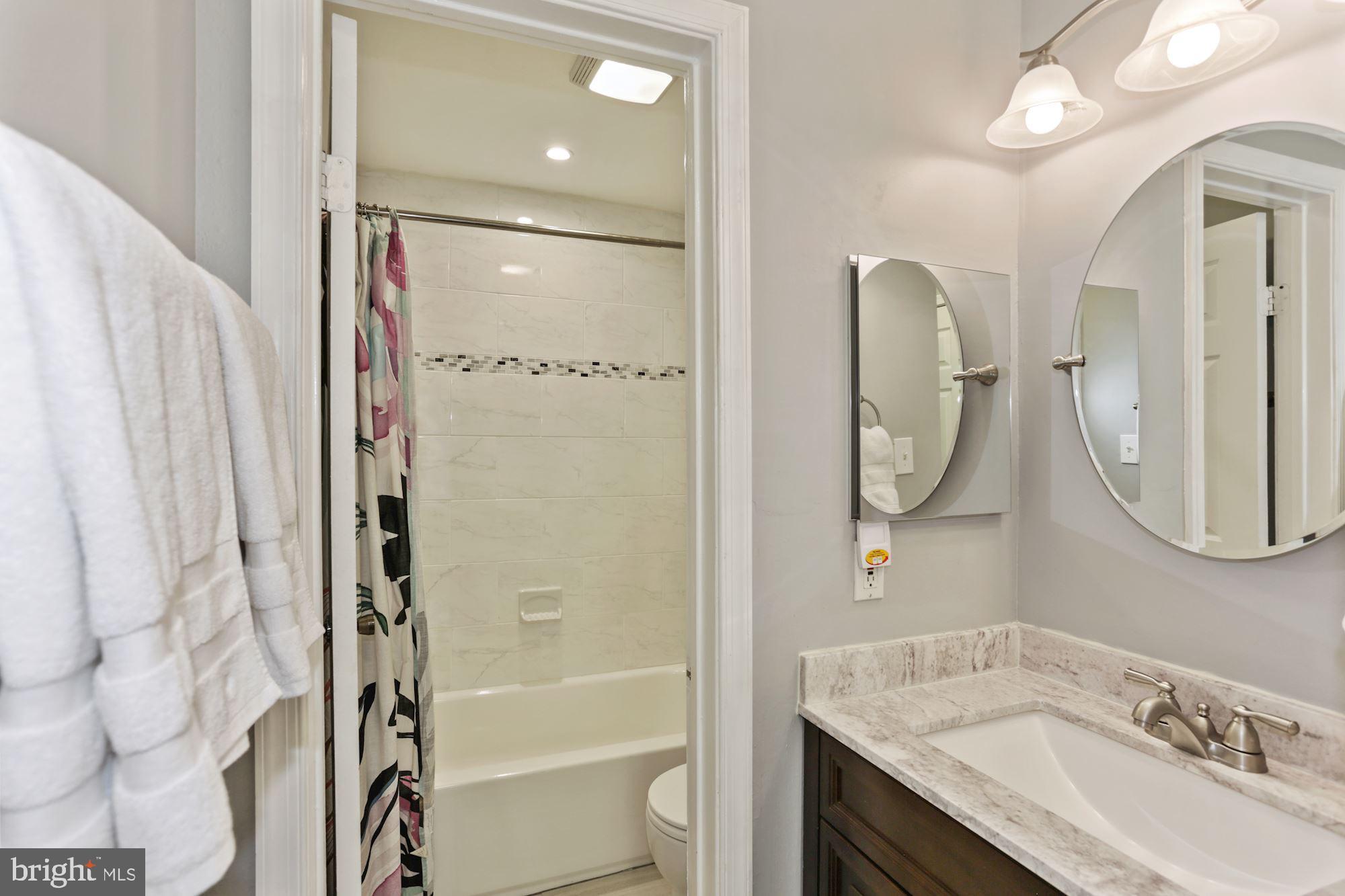 POINTE AT PARK CENTER - Residential