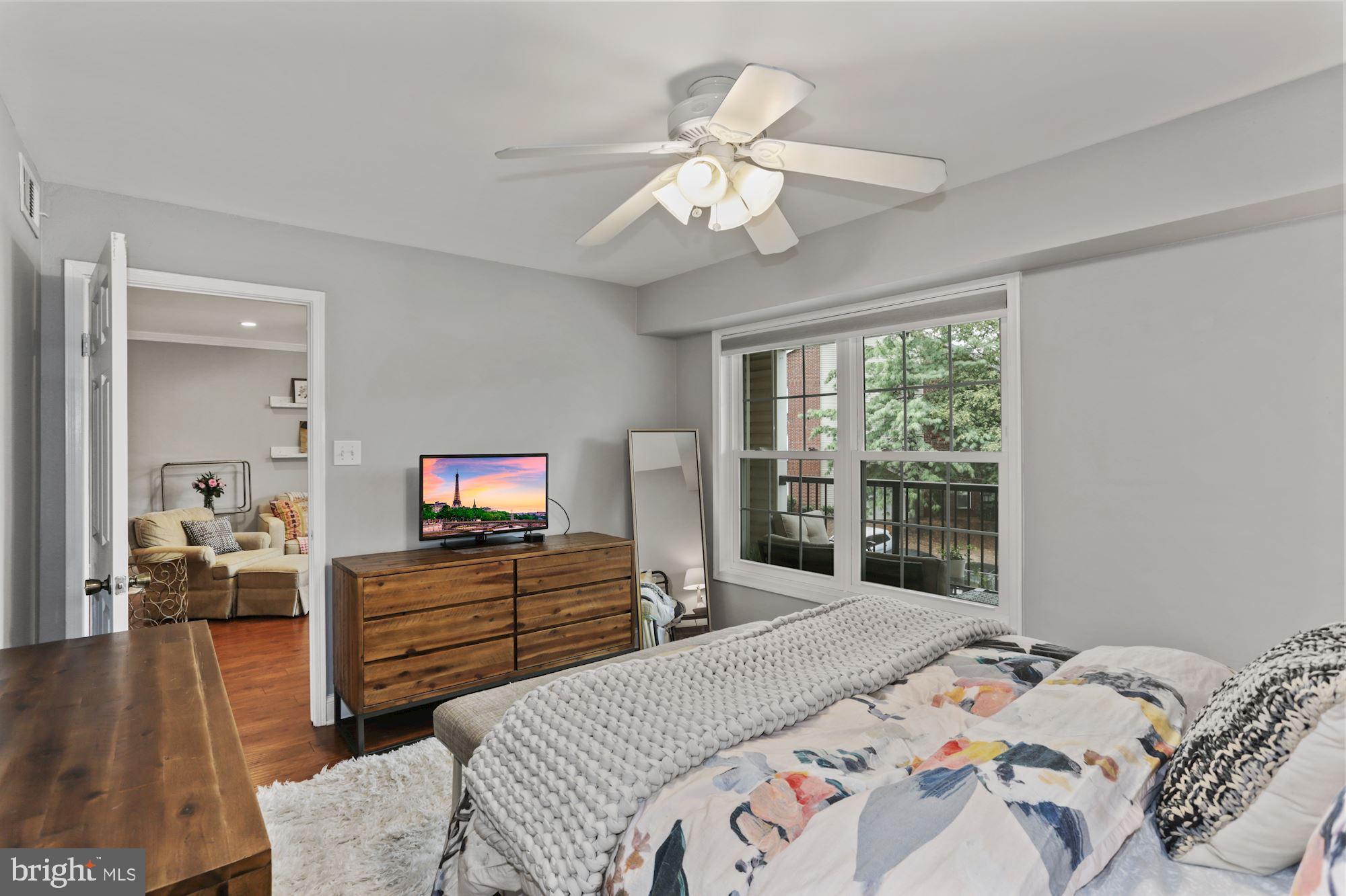 POINTE AT PARK CENTER - Residential