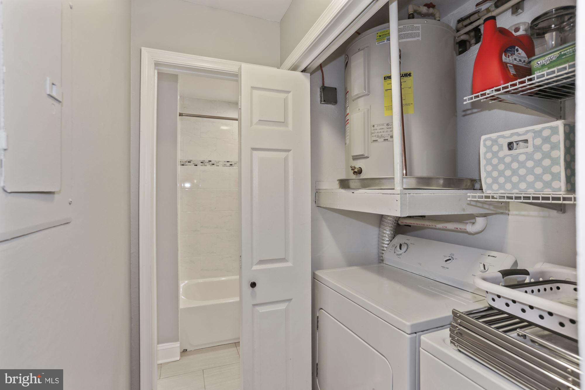 POINTE AT PARK CENTER - Residential