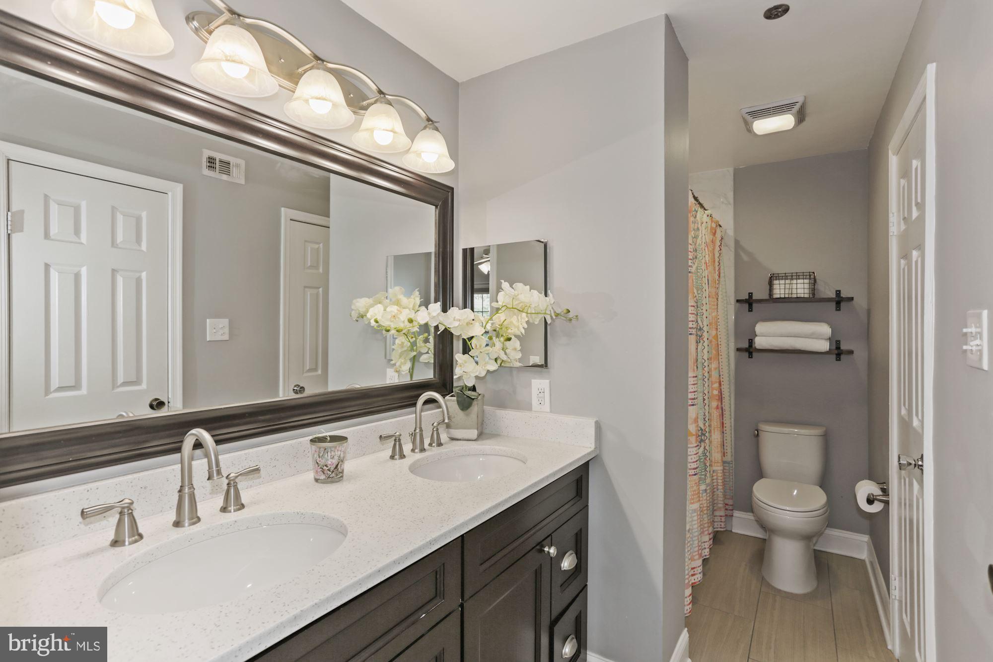 POINTE AT PARK CENTER - Residential