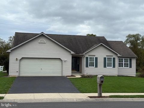 270 LONGLEAF DRIVE BLANDON PA 19510
