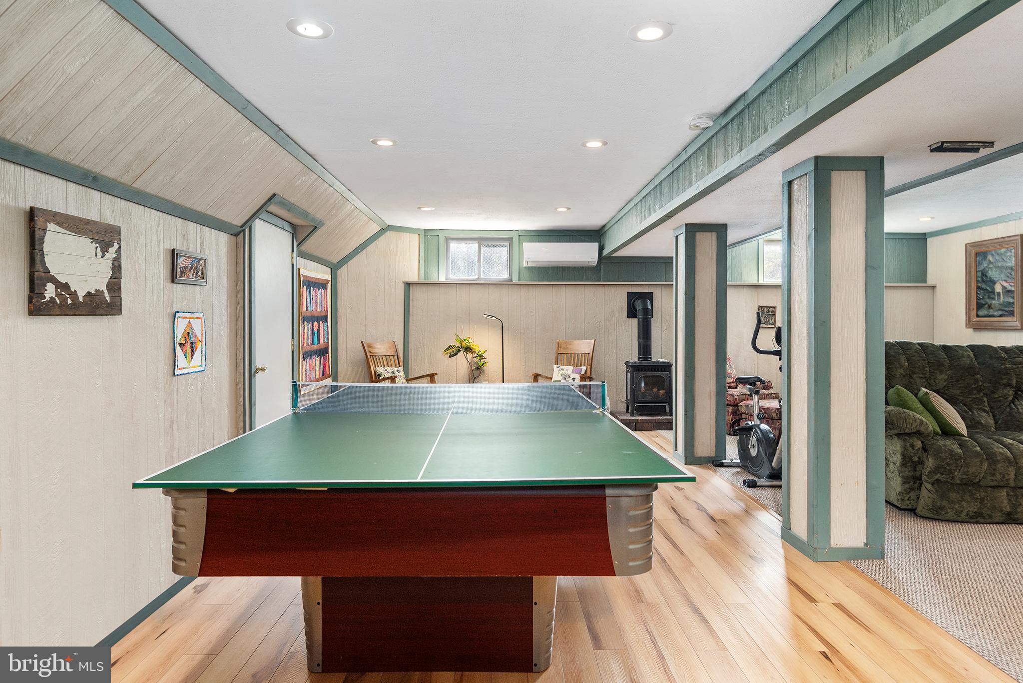 SHOREWOOD ESTATES - Residential