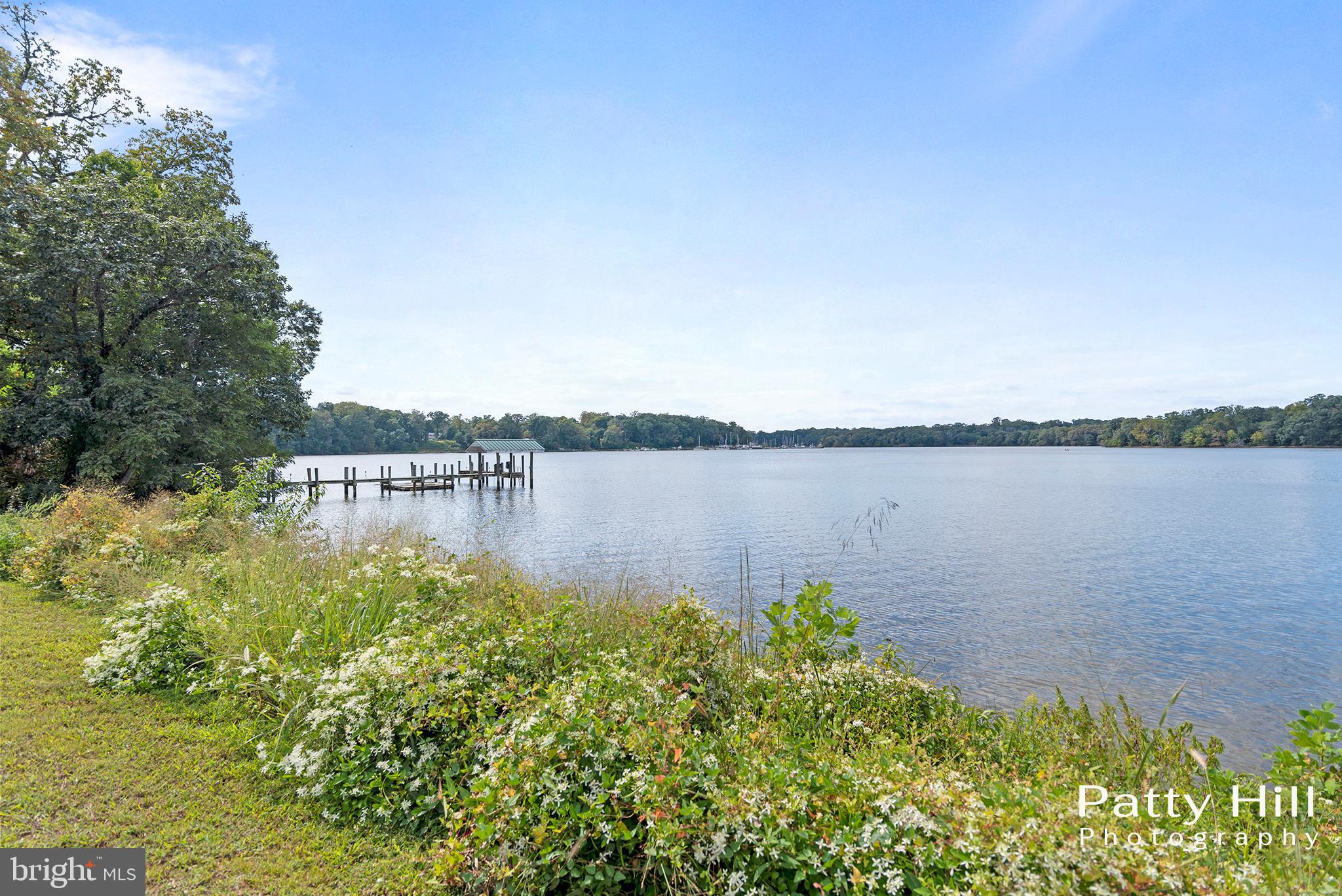 SHOREWOOD ESTATES - Residential