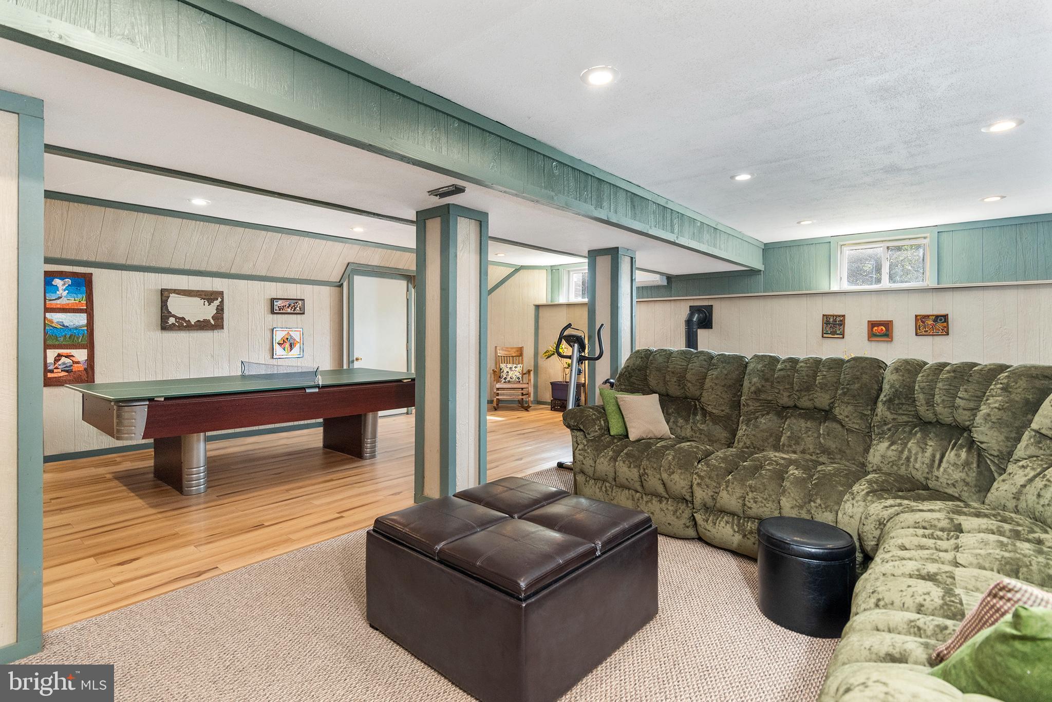 SHOREWOOD ESTATES - Residential