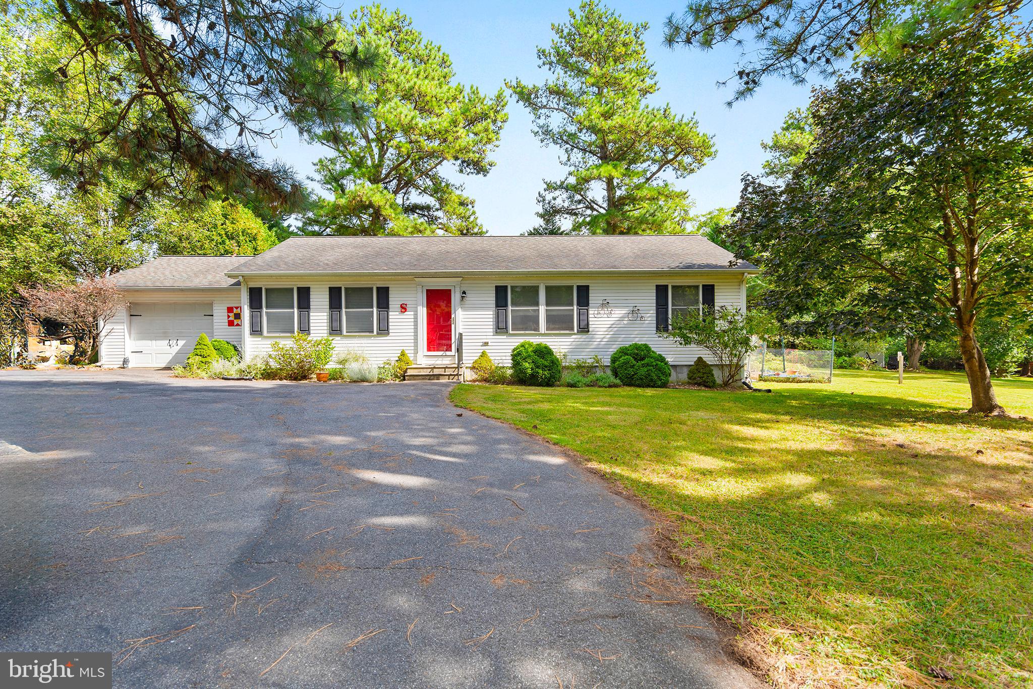 SHOREWOOD ESTATES - Residential