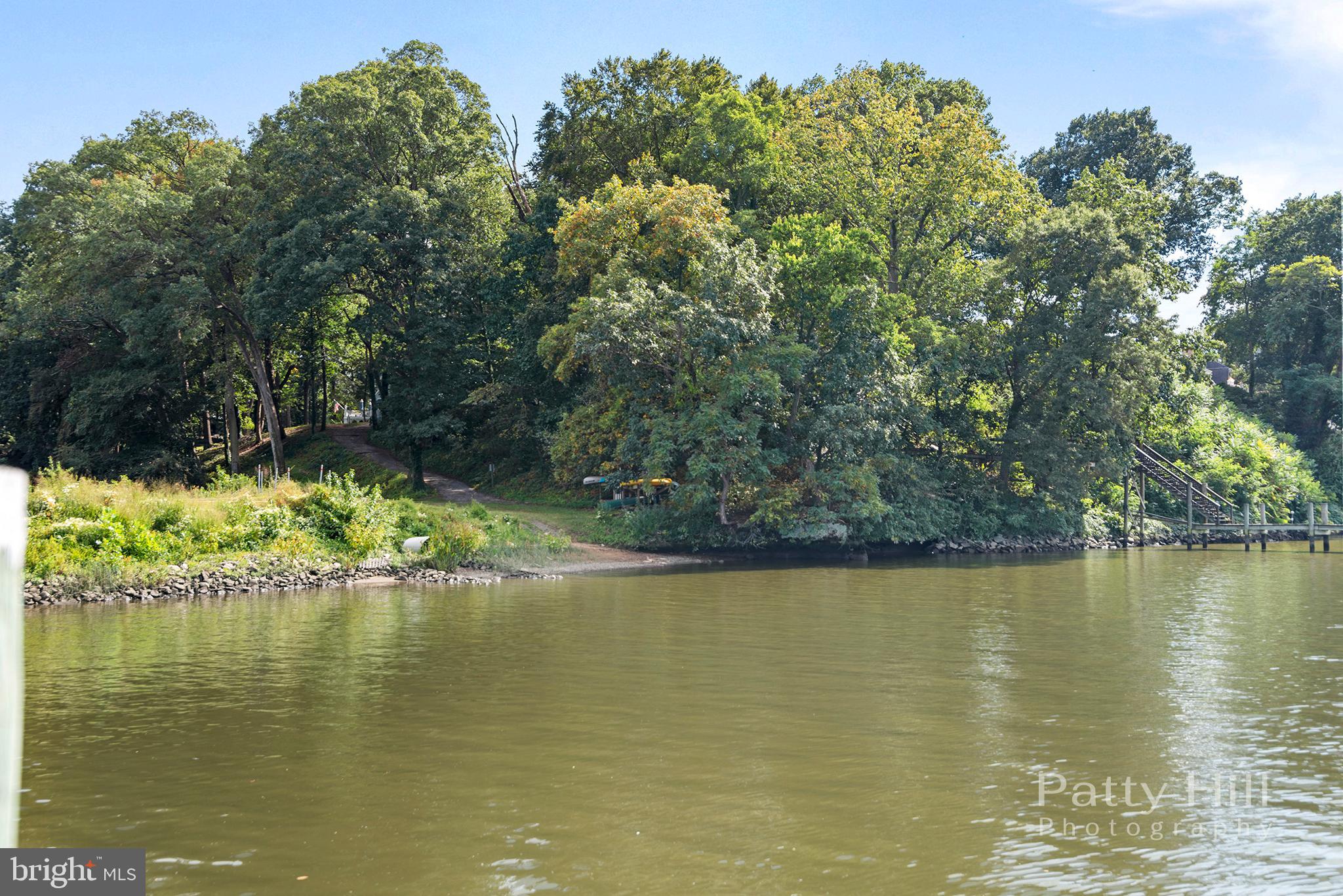 SHOREWOOD ESTATES - Residential