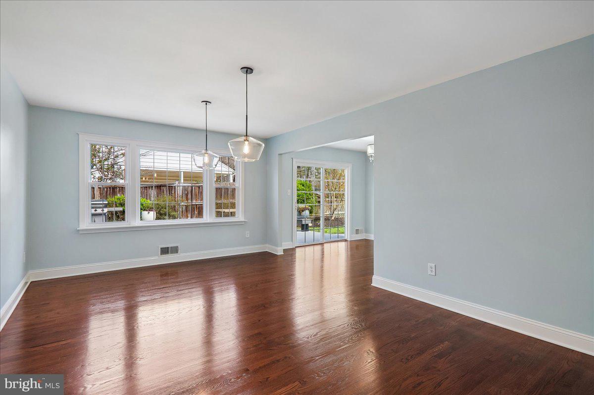 BEL PRE WOODS - Residential