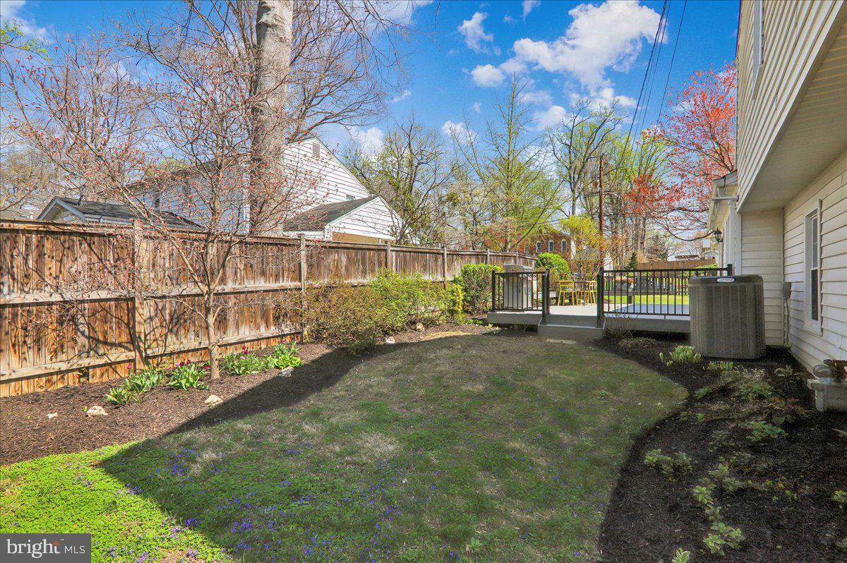 BEL PRE WOODS - Residential