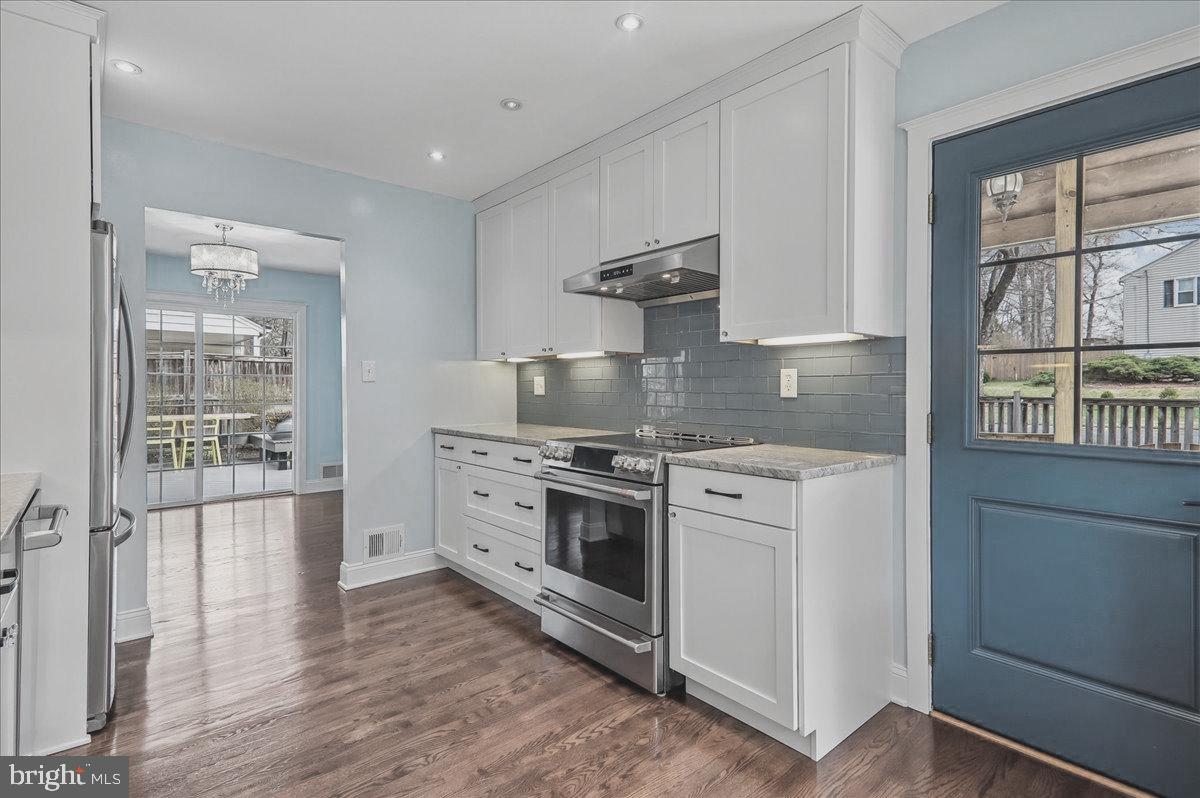 BEL PRE WOODS - Residential