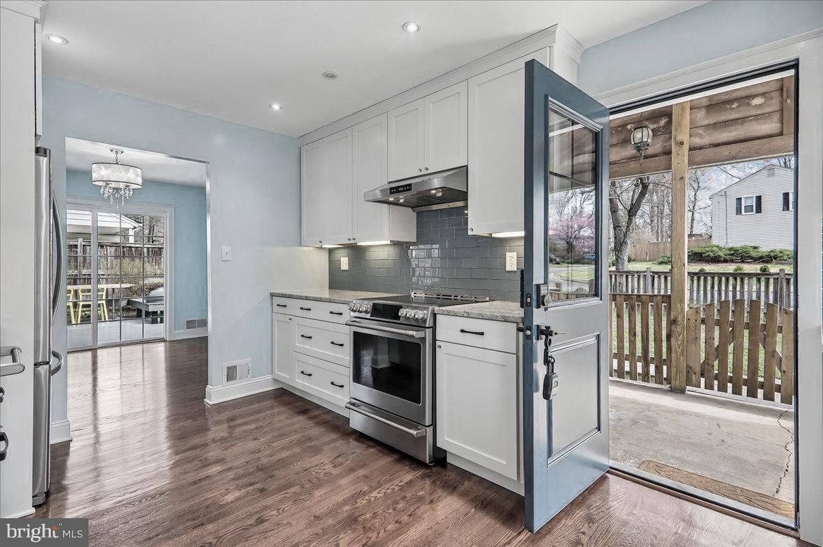 BEL PRE WOODS - Residential