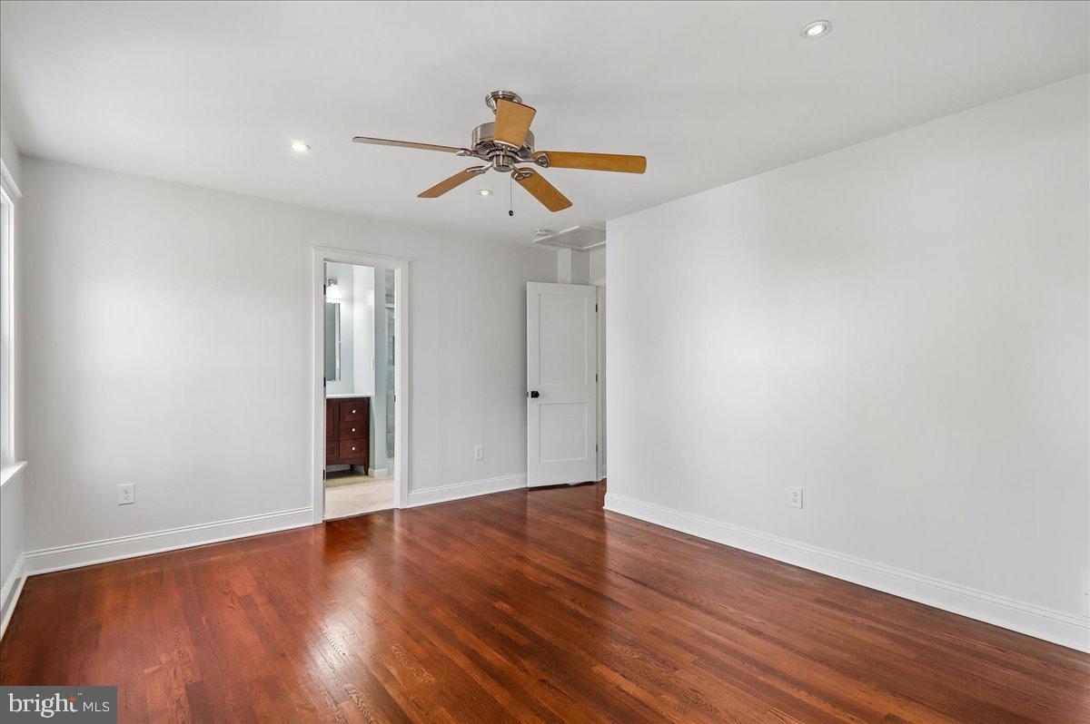 BEL PRE WOODS - Residential