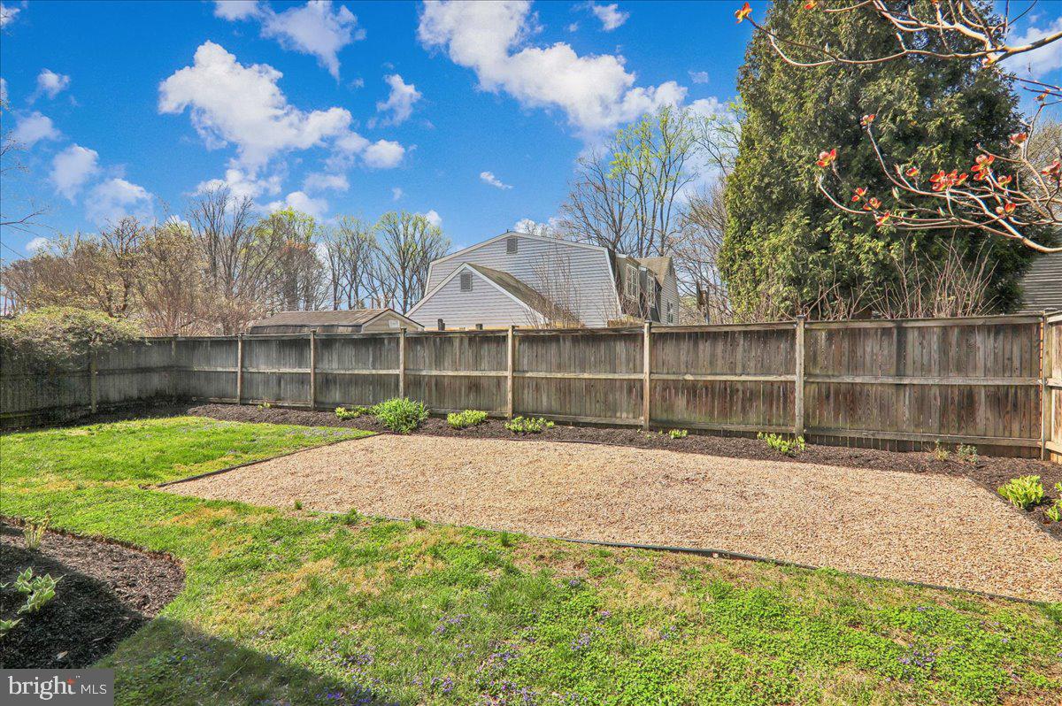 BEL PRE WOODS - Residential