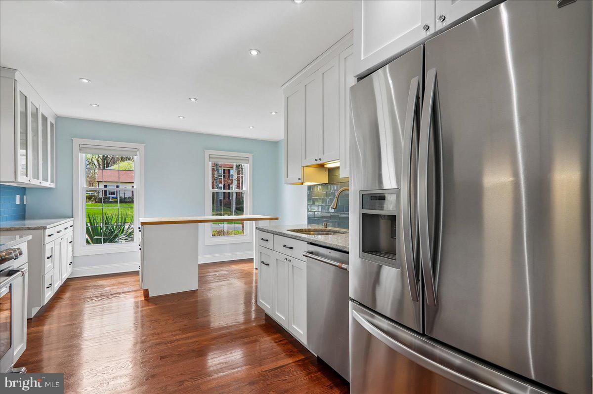 BEL PRE WOODS - Residential