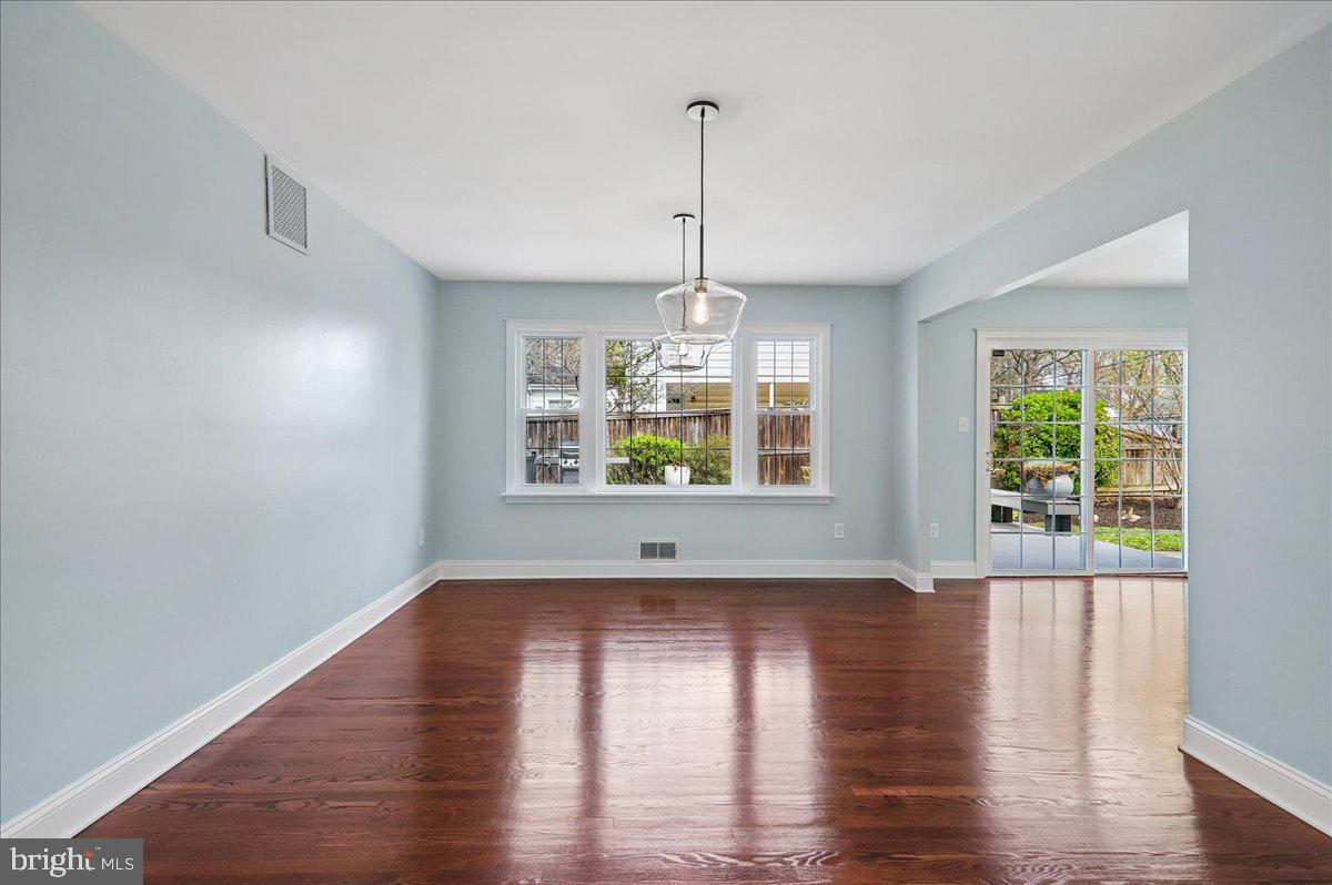 BEL PRE WOODS - Residential