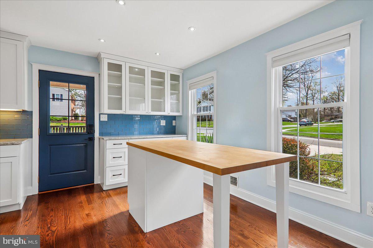 BEL PRE WOODS - Residential