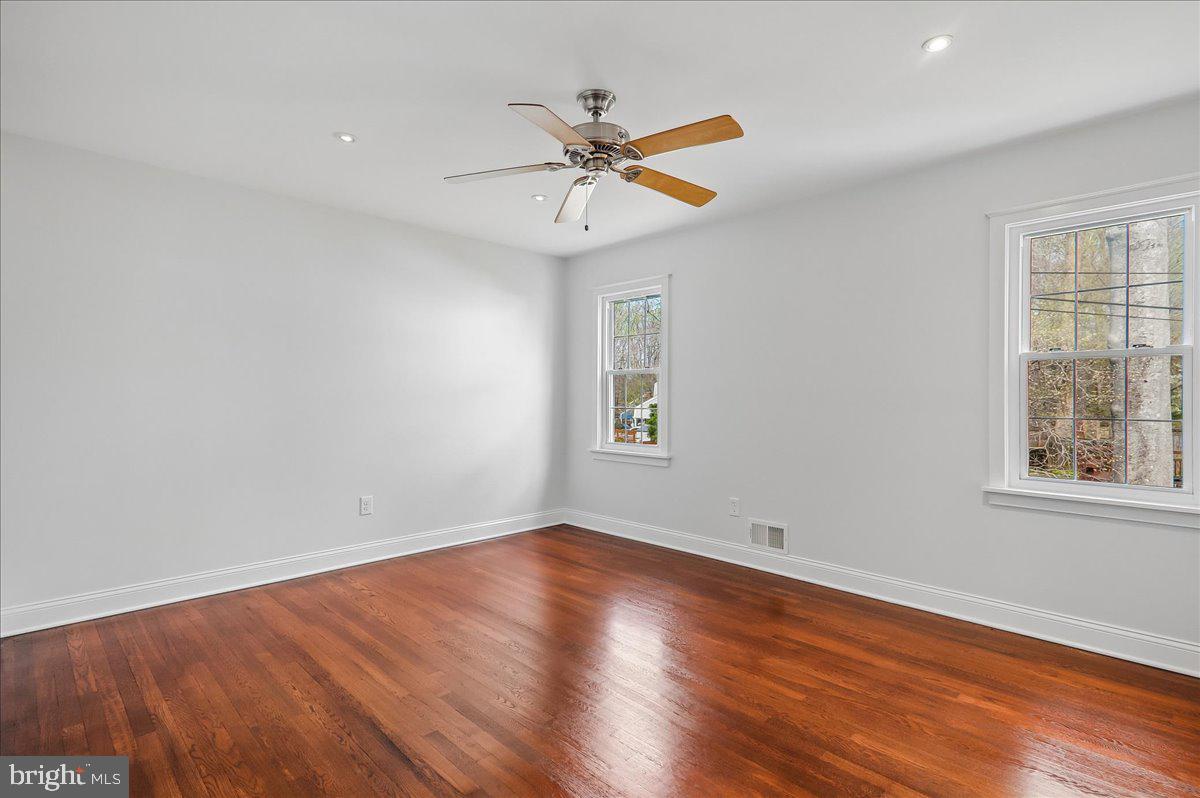 BEL PRE WOODS - Residential