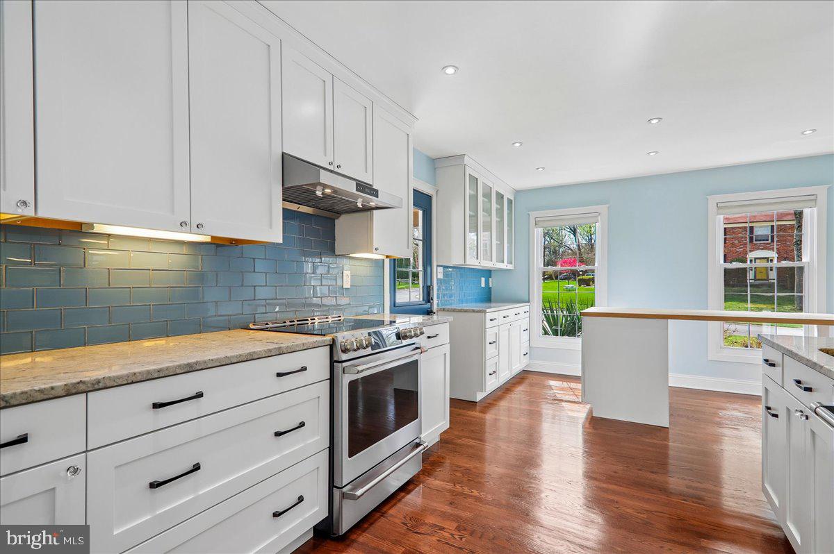 BEL PRE WOODS - Residential