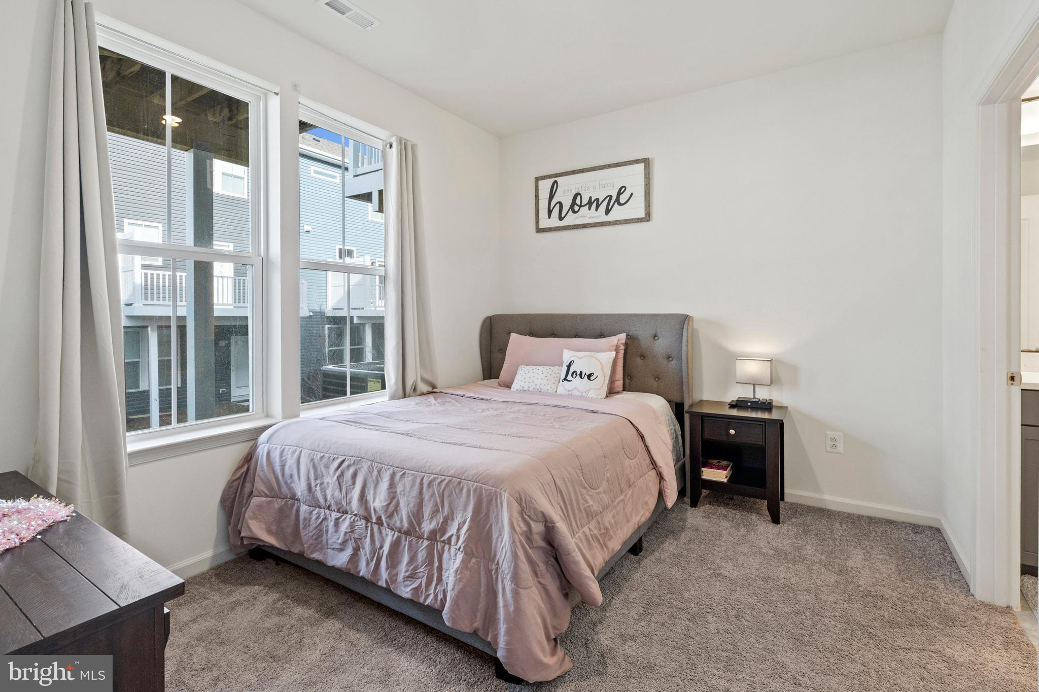 SEVERN - Residential