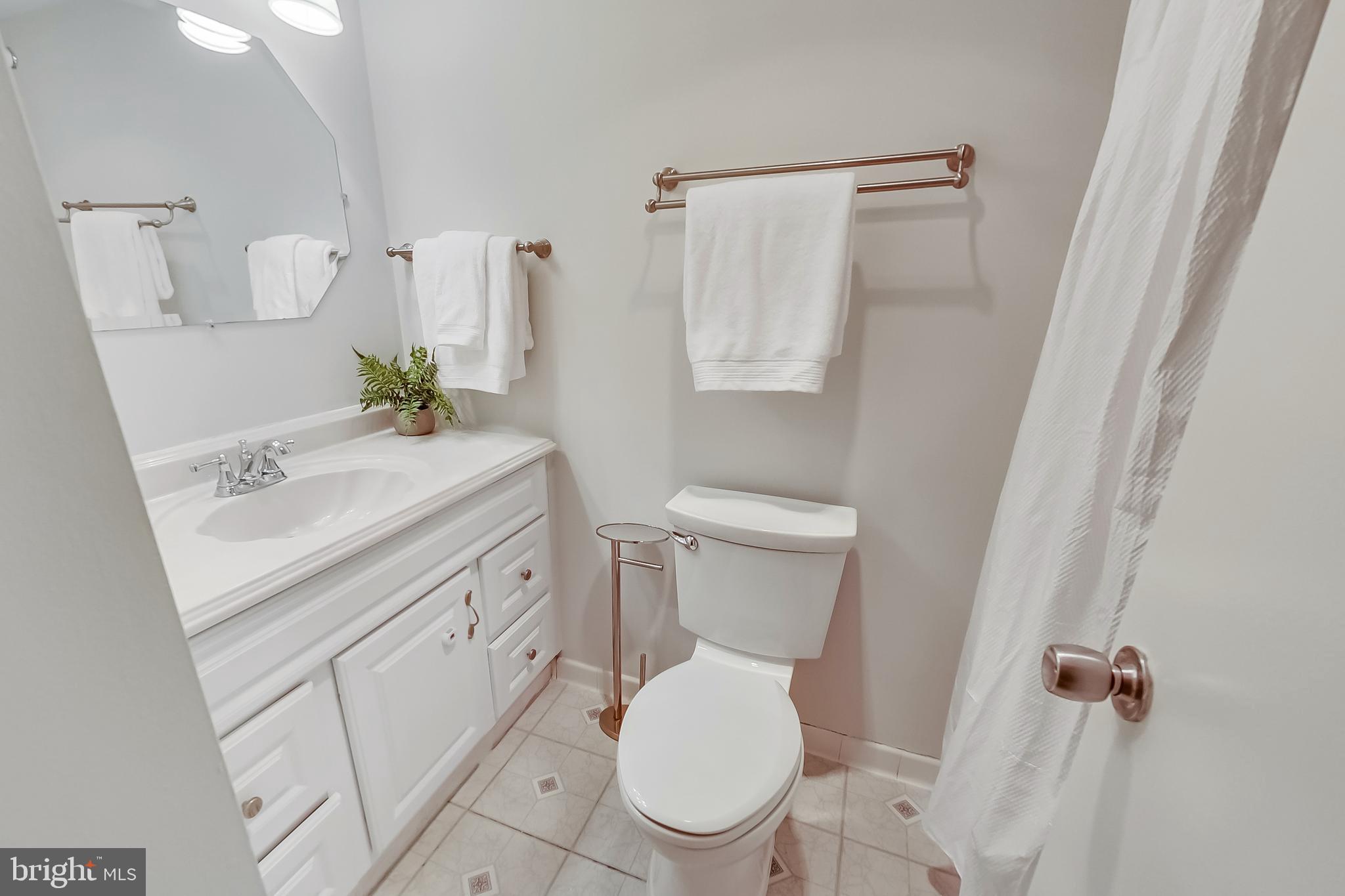 WILLOUGHBY OF CHEVY CHASE - Residential Lease