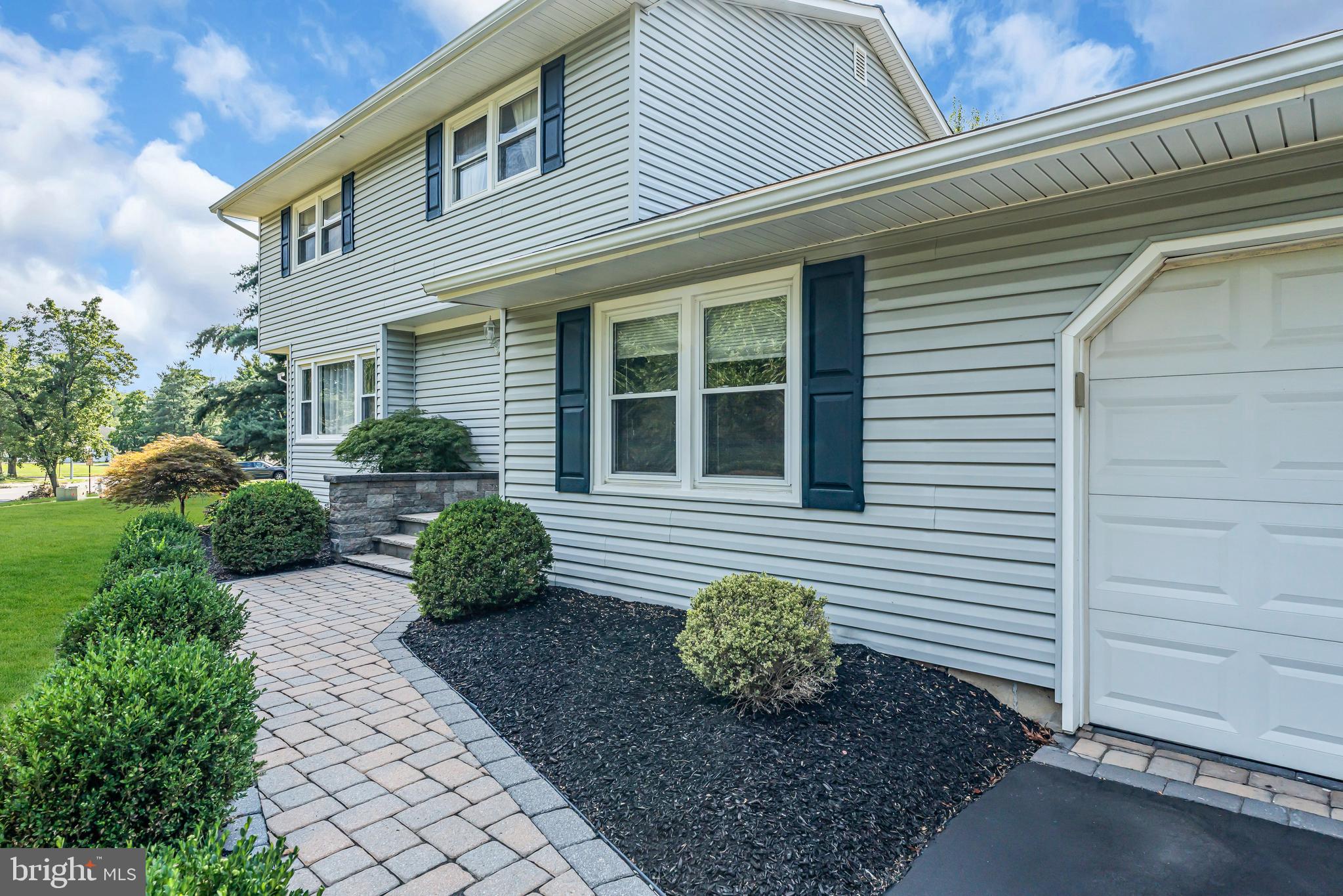 28 WOODLAND DRIVE
