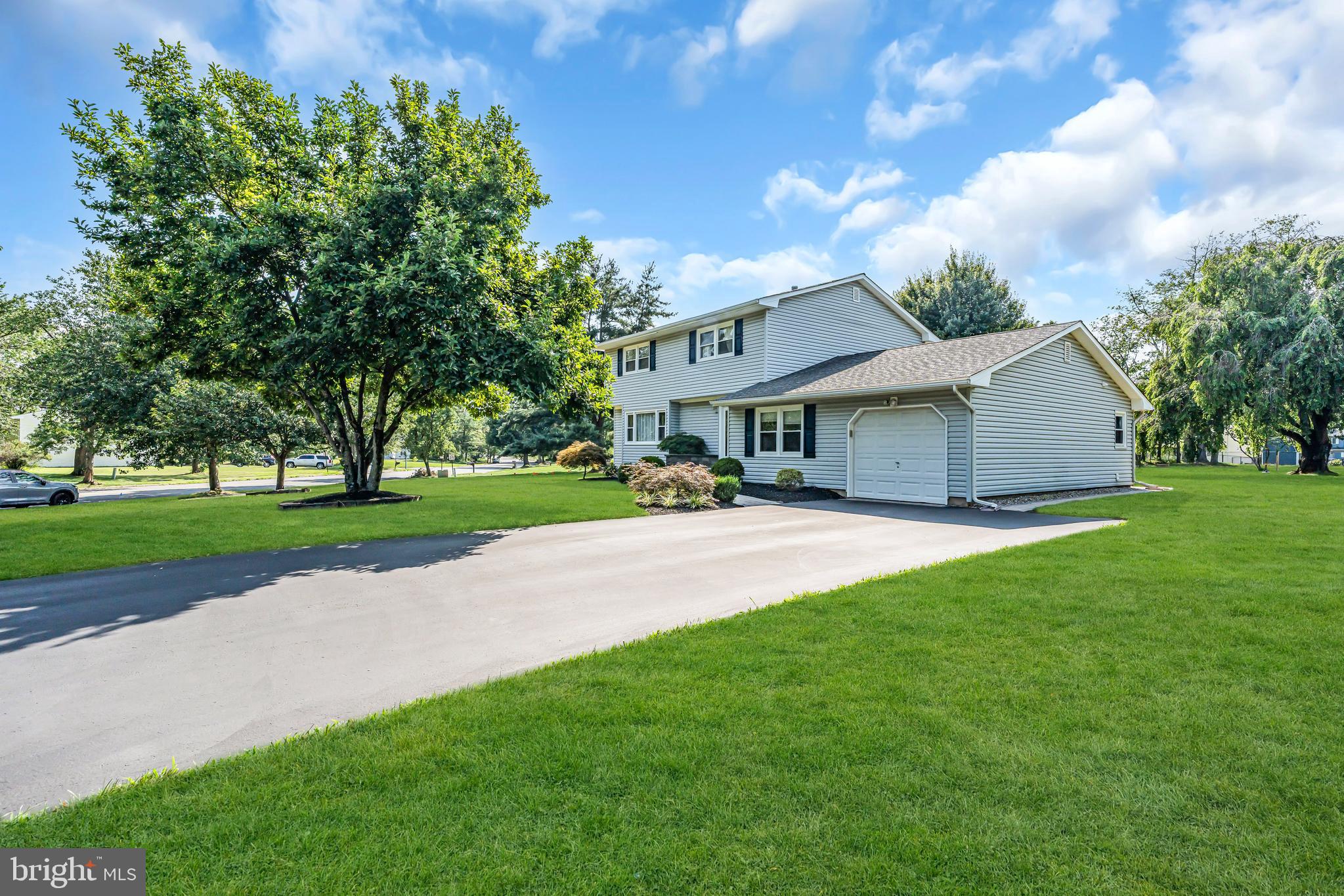 28 WOODLAND DRIVE