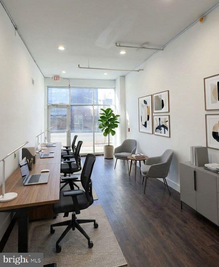 2251 N BROAD STREET COMMERCIAL