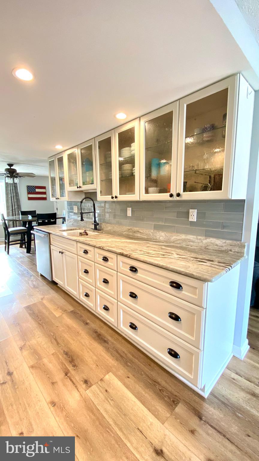 114 BREAKWATER COURT