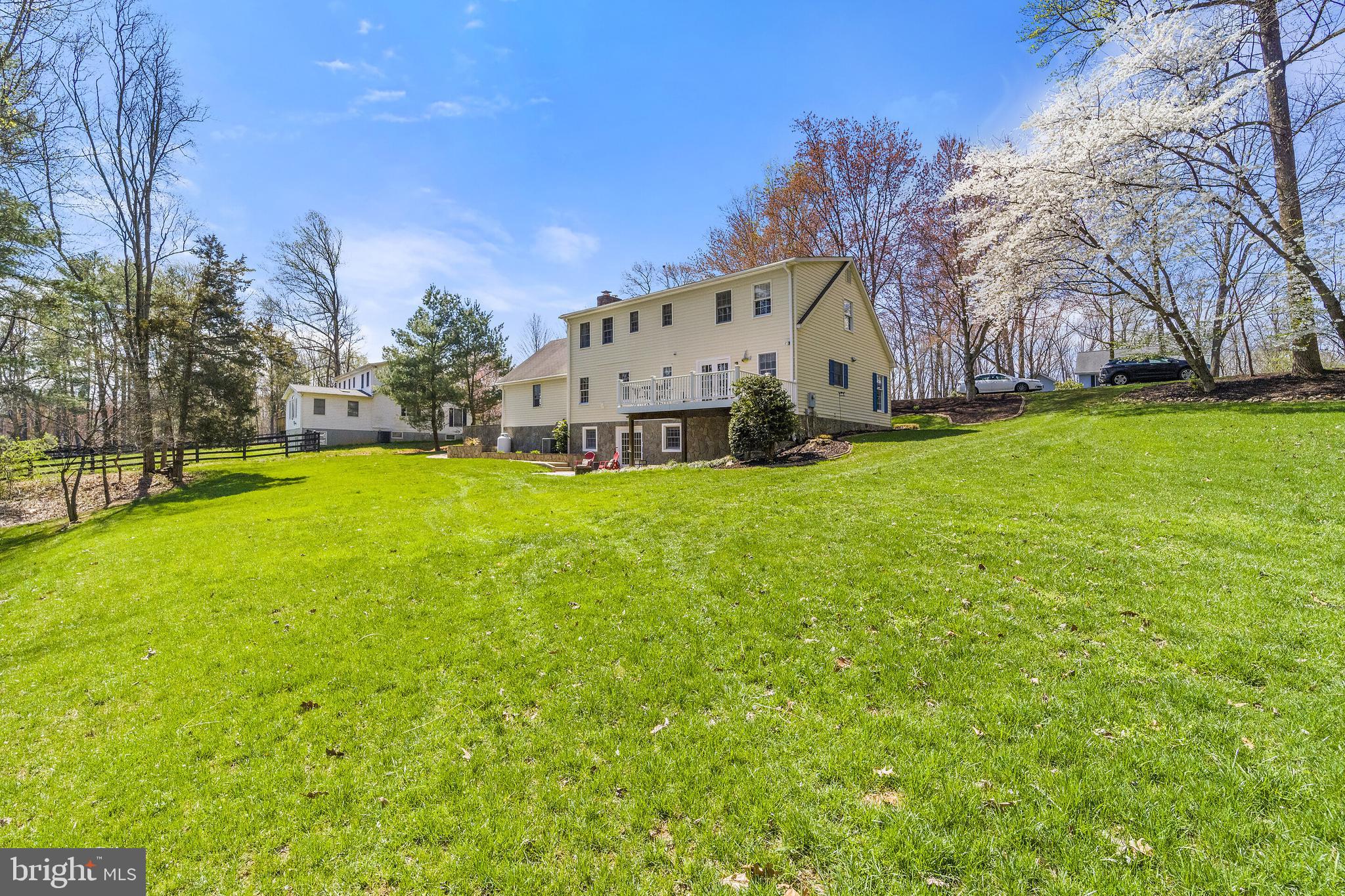 GOVERNORS RIDGE - Residential