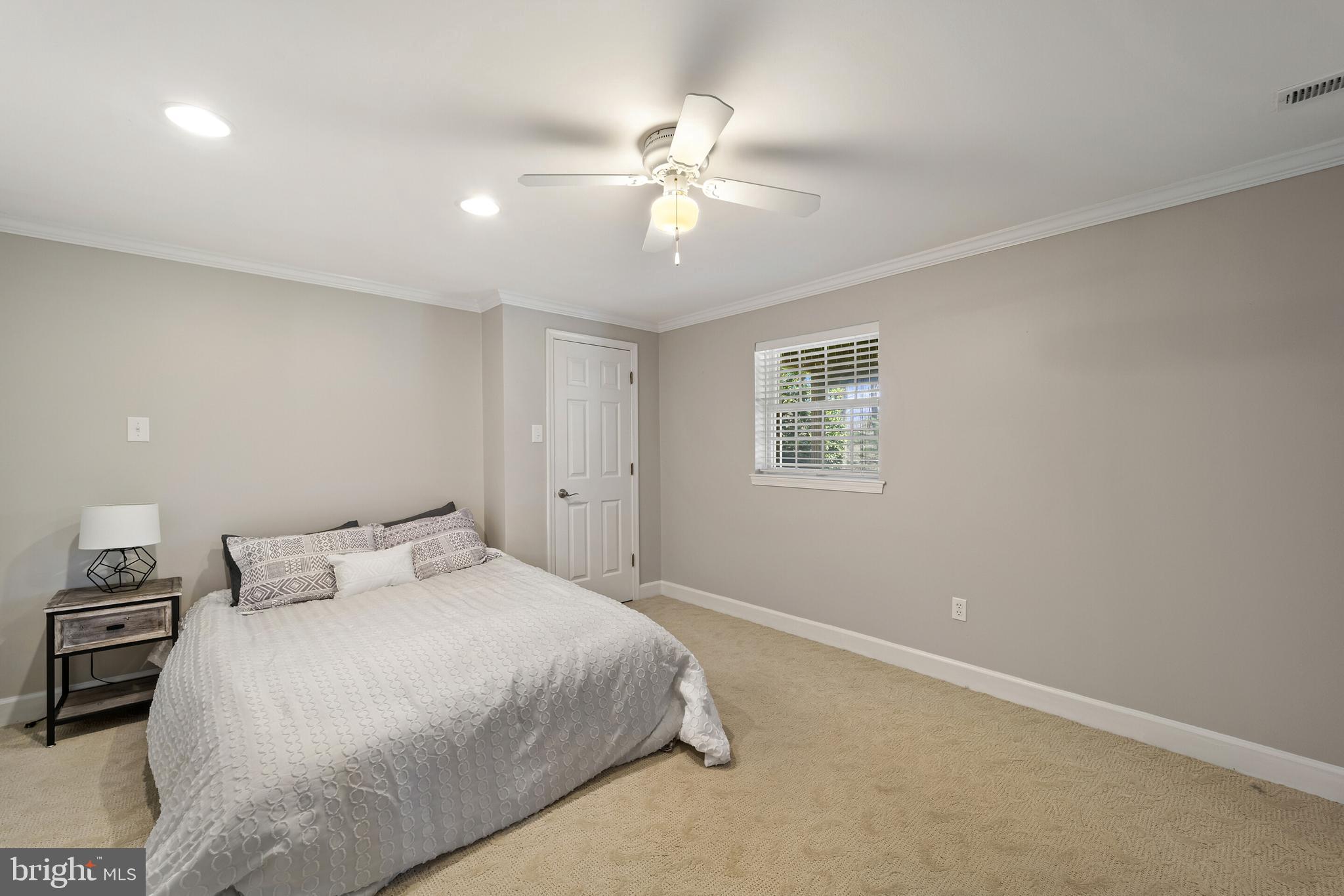GOVERNORS RIDGE - Residential
