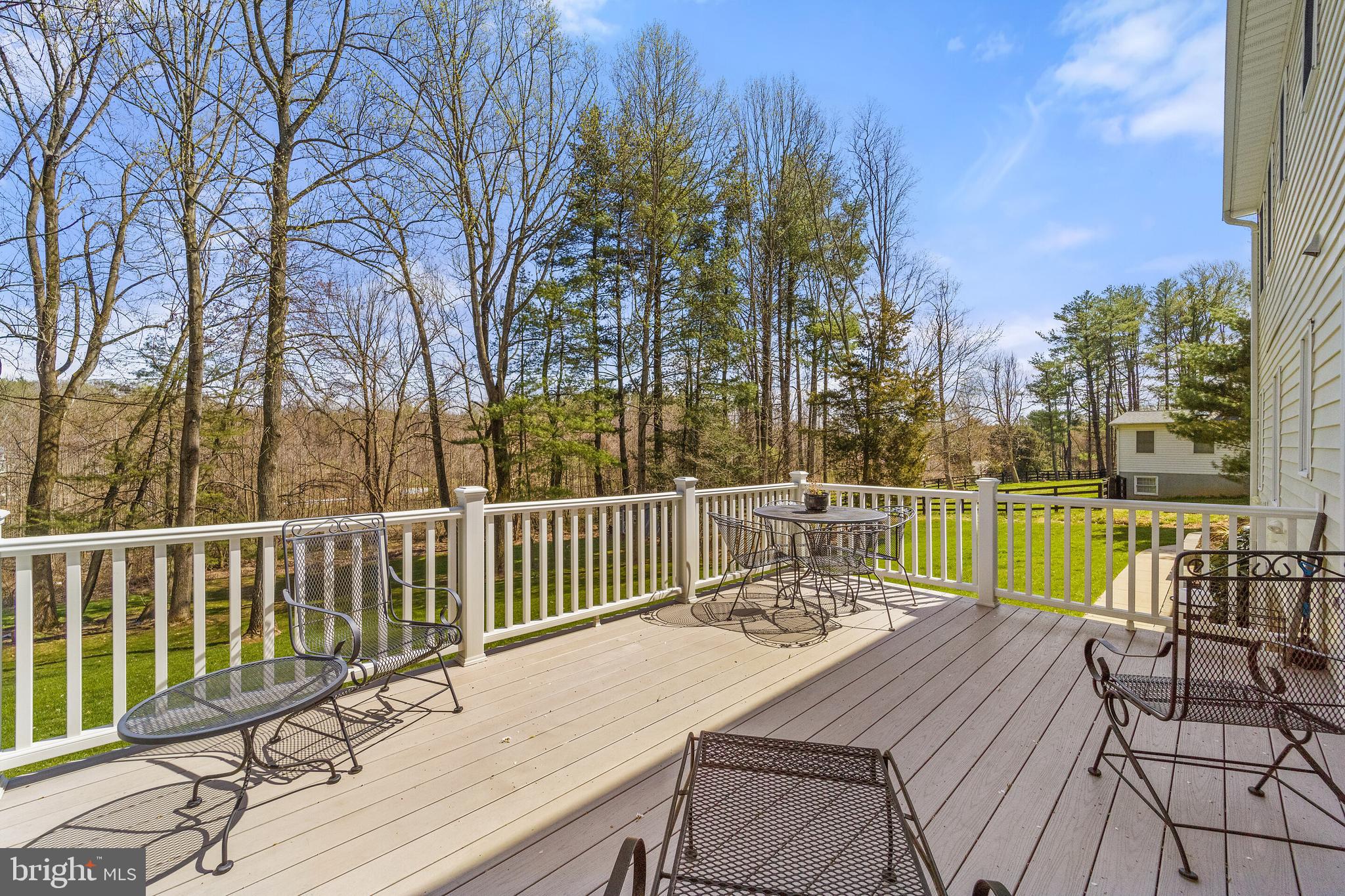 GOVERNORS RIDGE - Residential