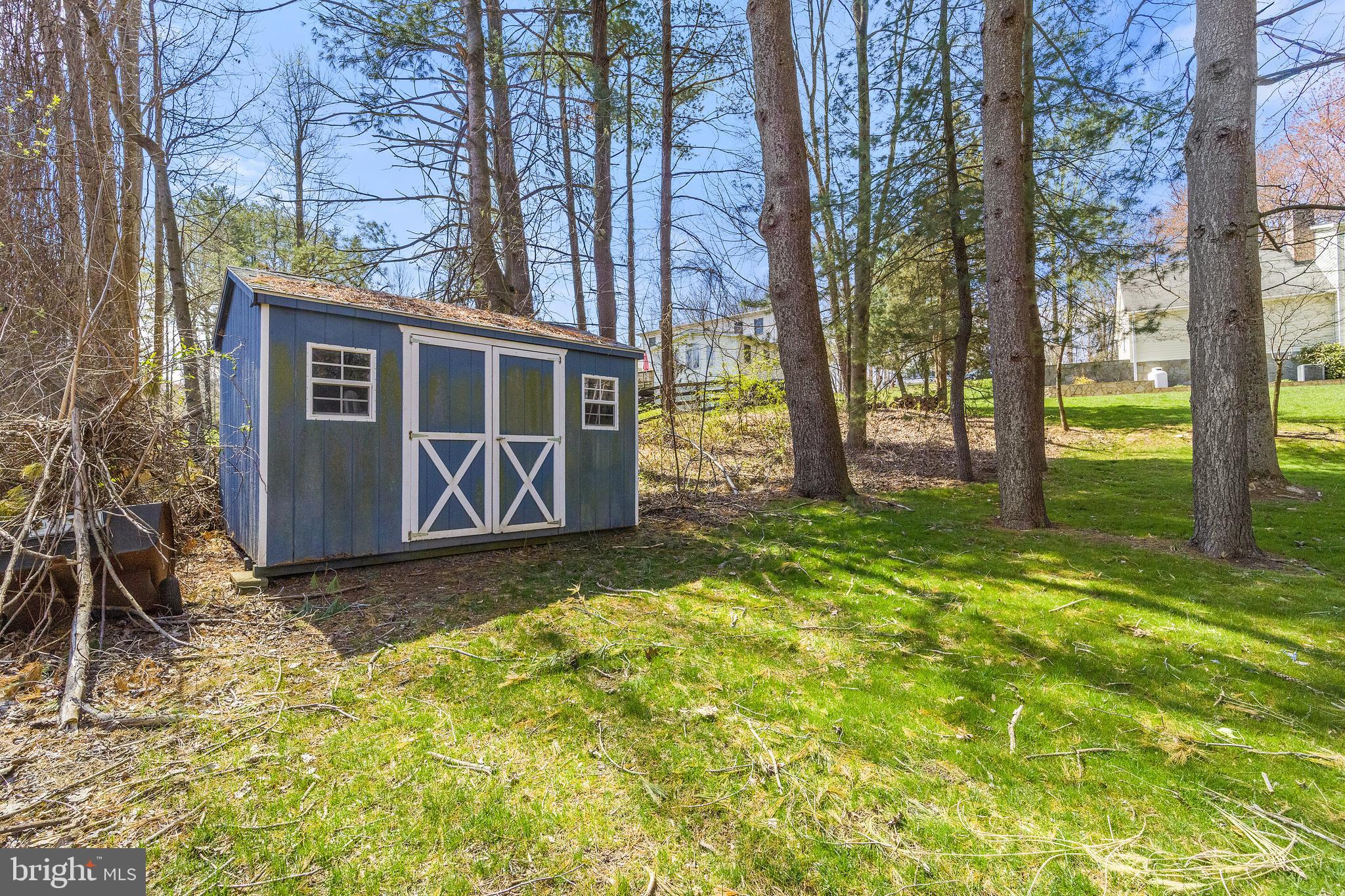 GOVERNORS RIDGE - Residential