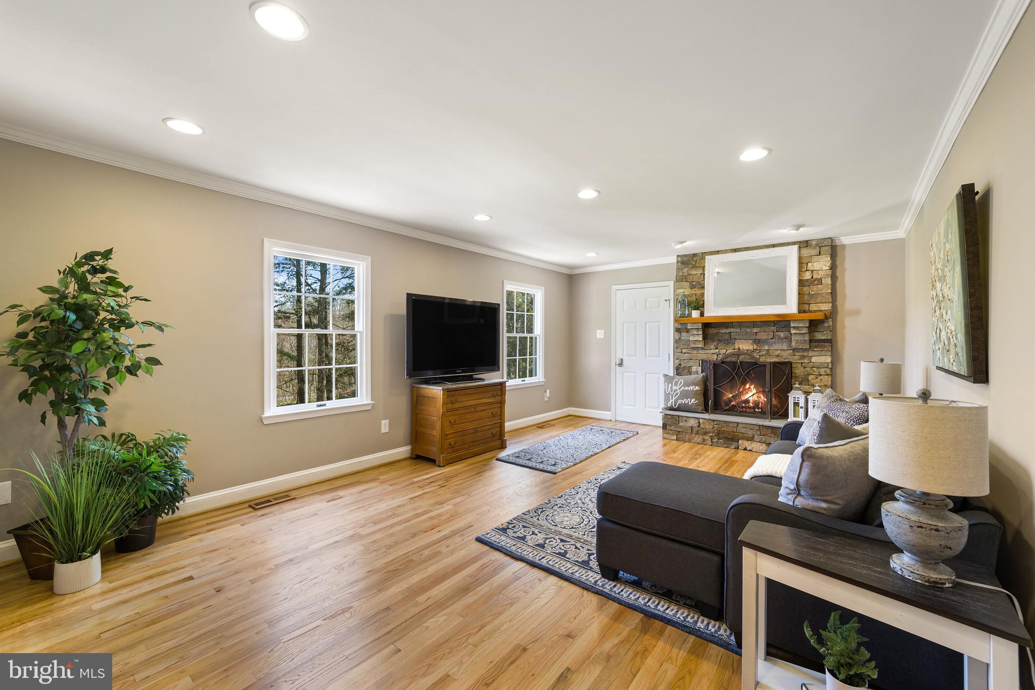 GOVERNORS RIDGE - Residential