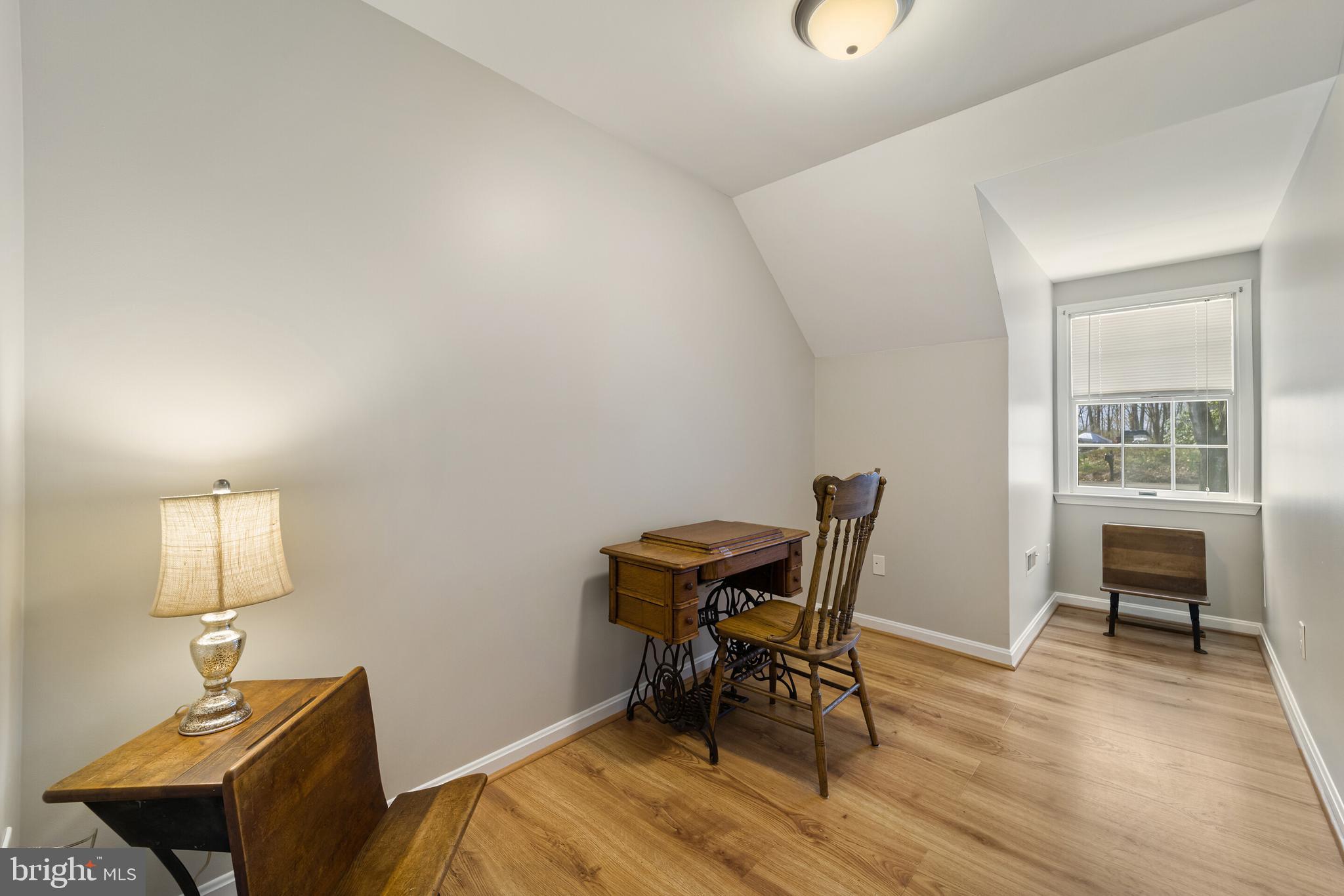 GOVERNORS RIDGE - Residential