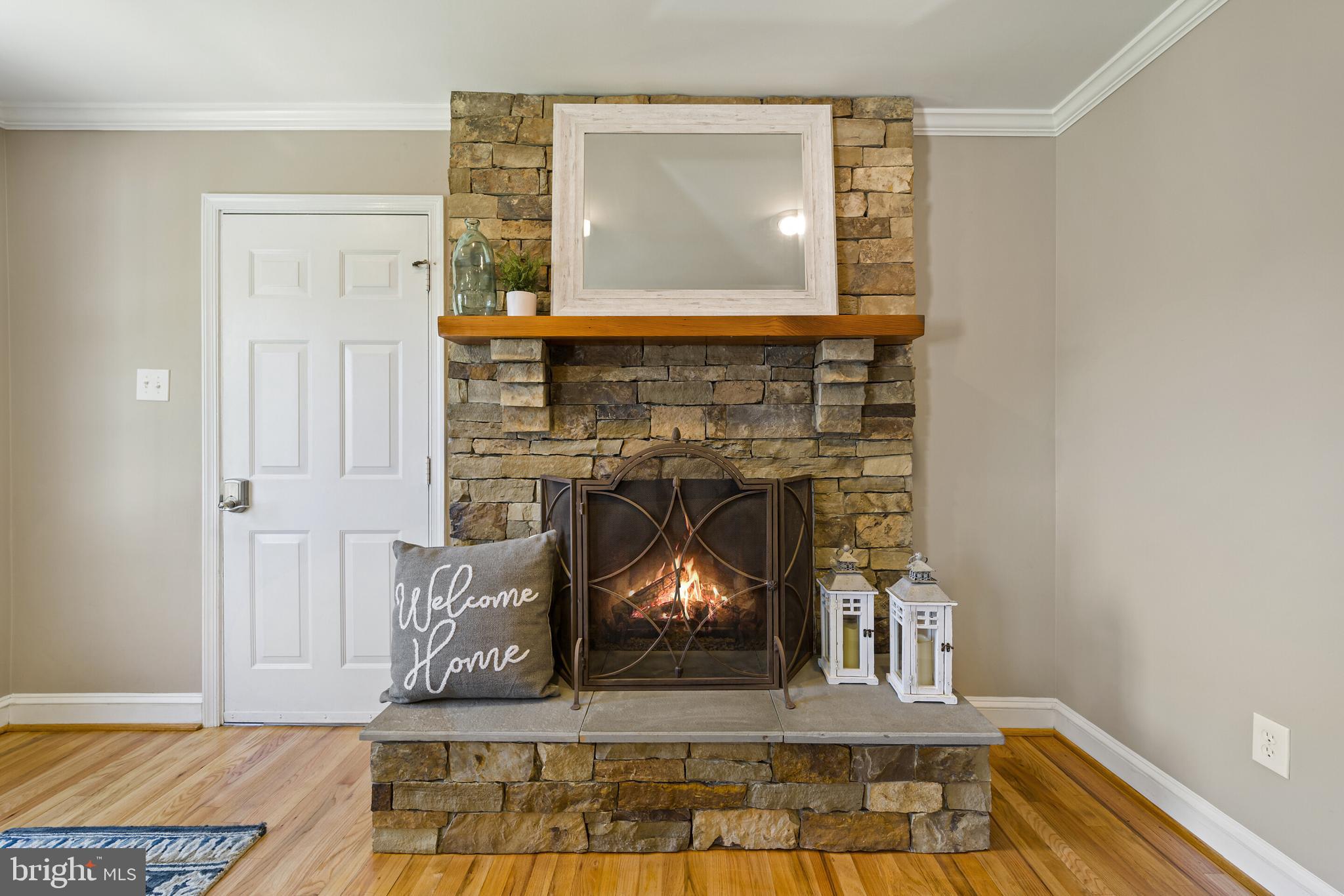 GOVERNORS RIDGE - Residential