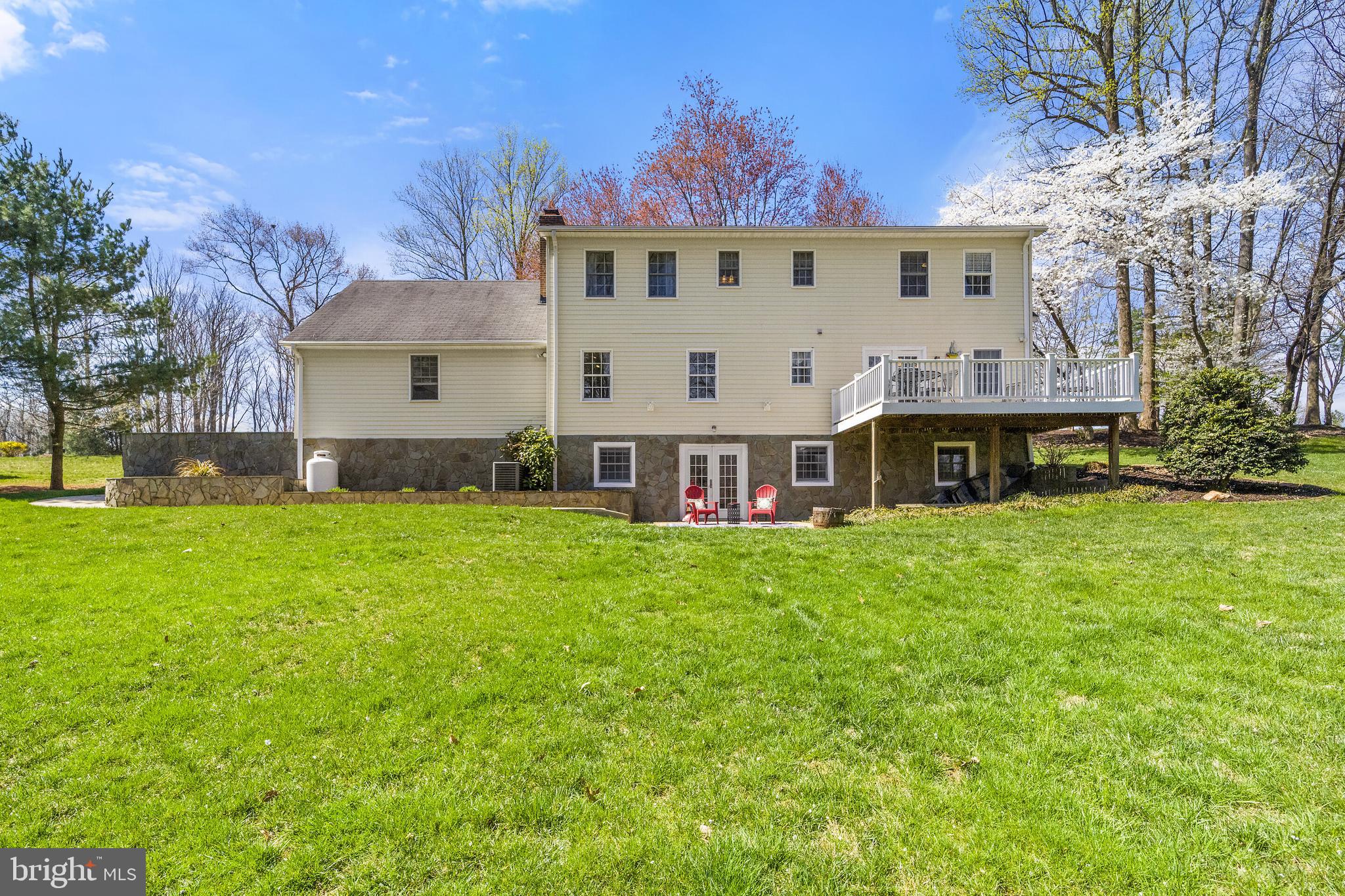 GOVERNORS RIDGE - Residential