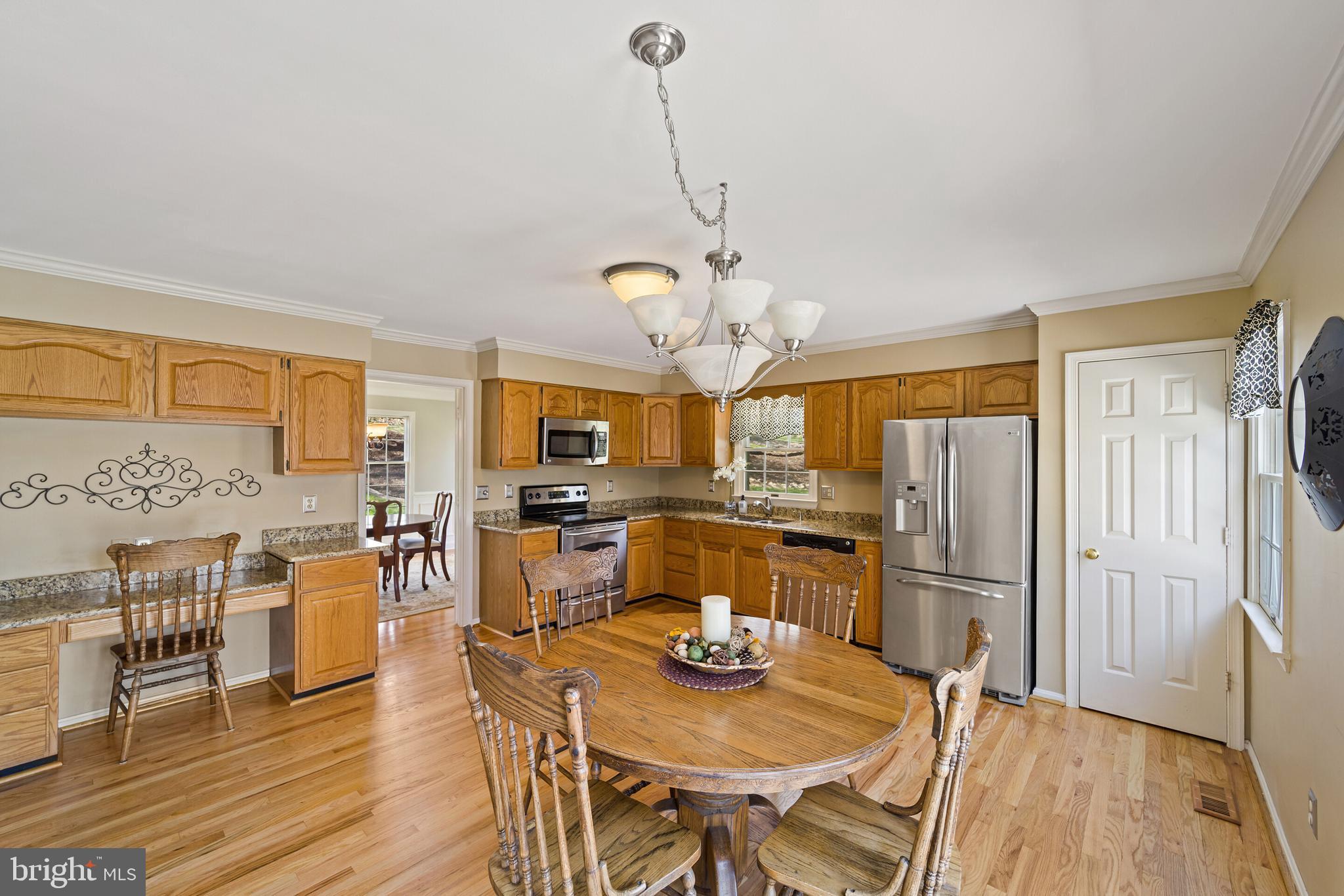 GOVERNORS RIDGE - Residential