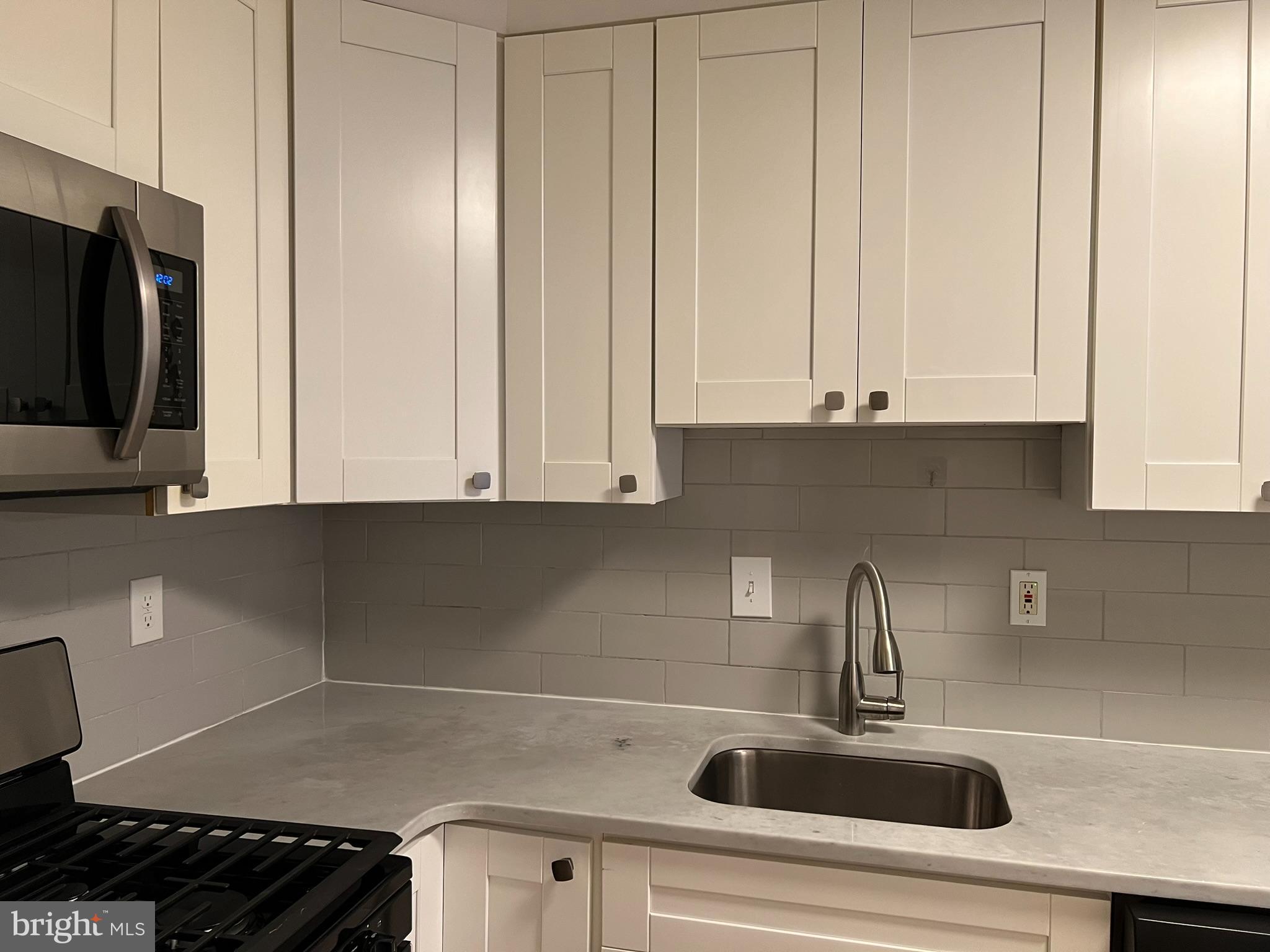 MONTPELIER VILLAGE - Residential Lease