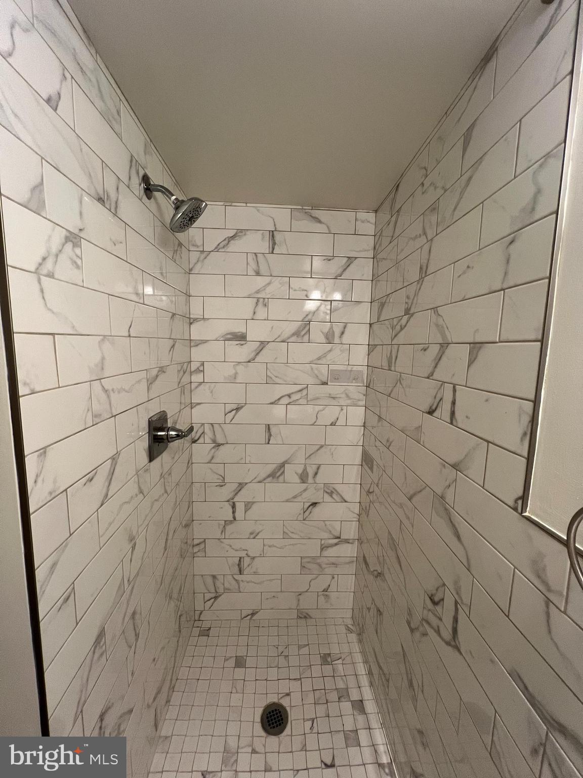 MONTPELIER VILLAGE - Residential Lease